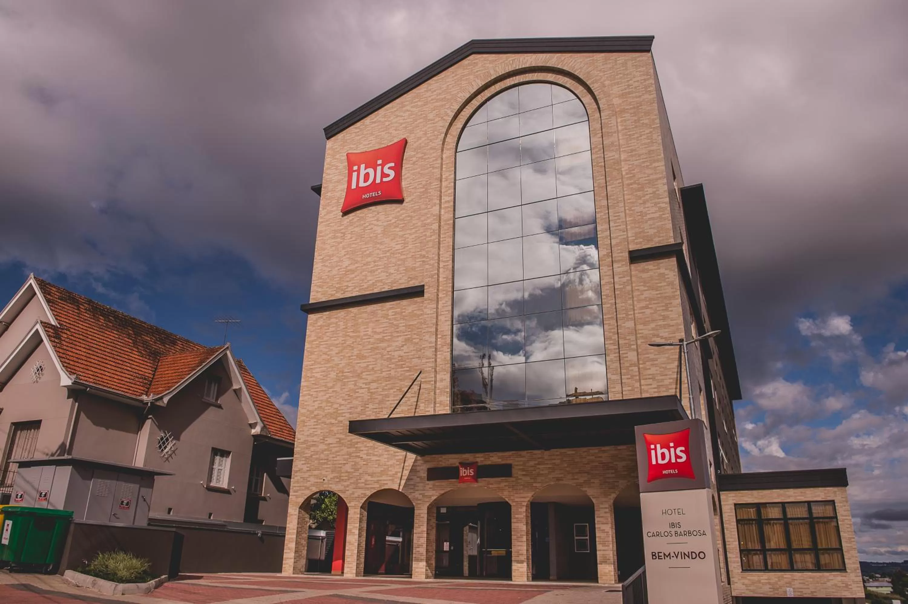 Property building in ibis Carlos Barbosa