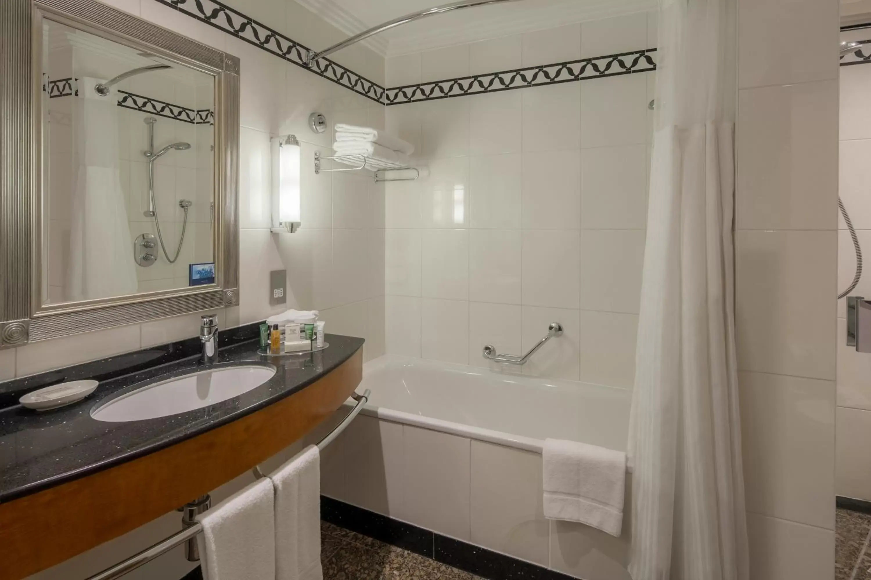 Bathroom in Hilton London Paddington