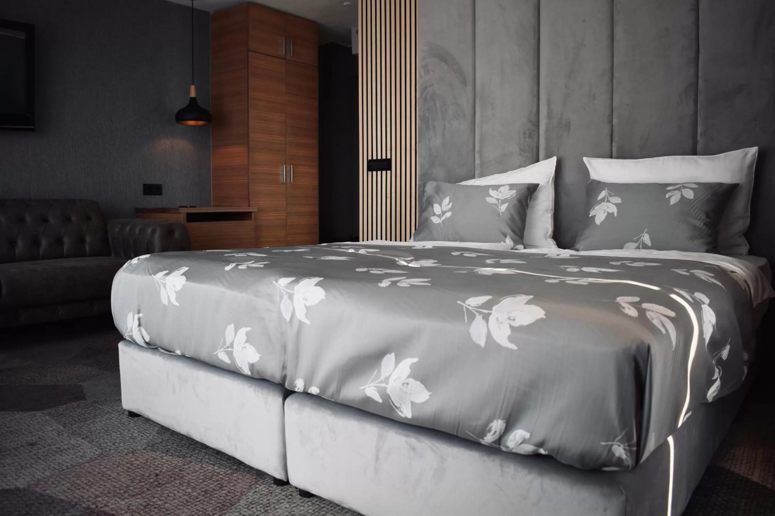 Bed in Hotel City View Deluxe