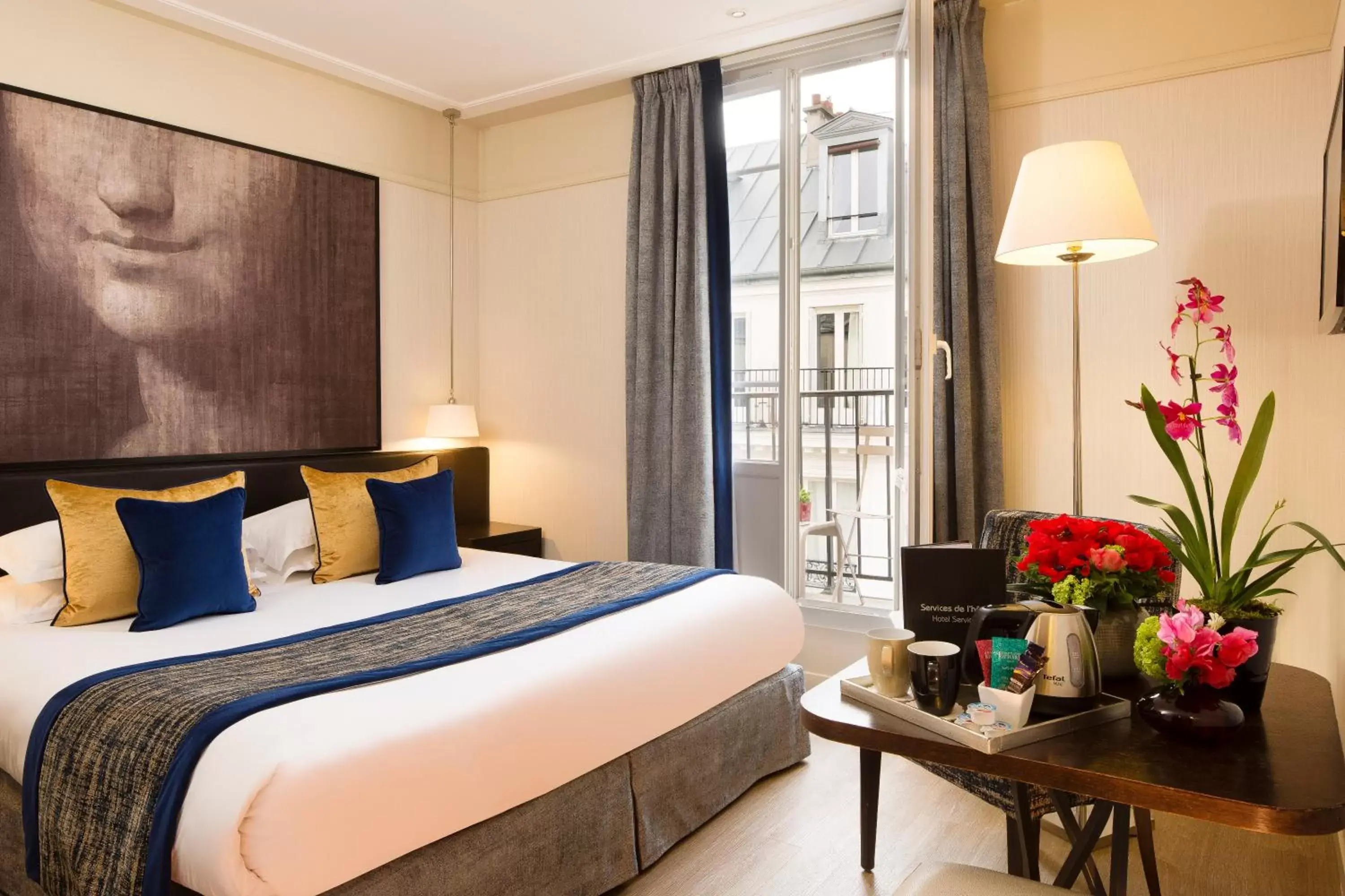 Photo of the whole room, Bed in Hôtel Chaplain Paris Rive Gauche