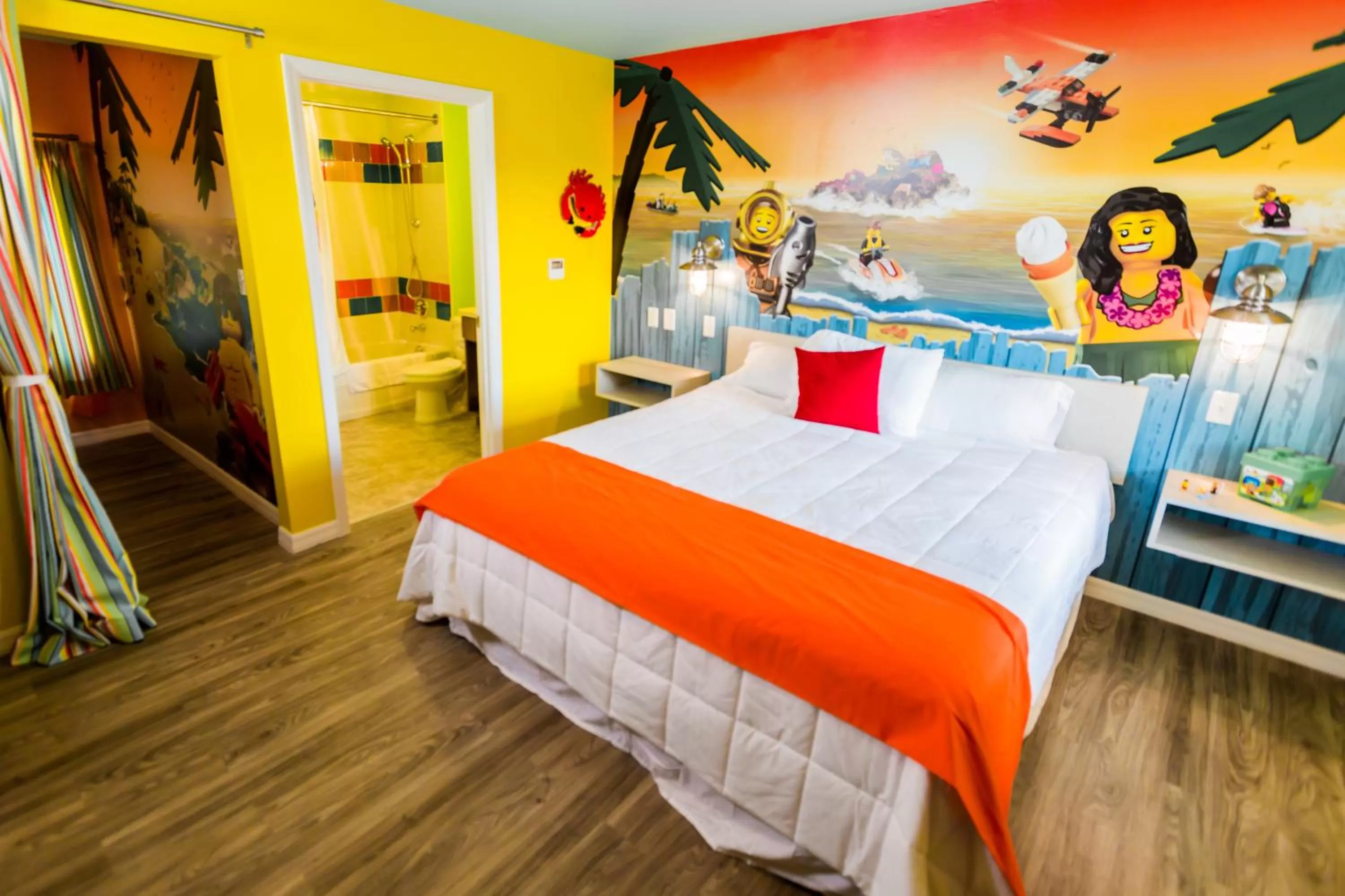 Photo of the whole room, Bed in LEGOLAND® Florida Resort