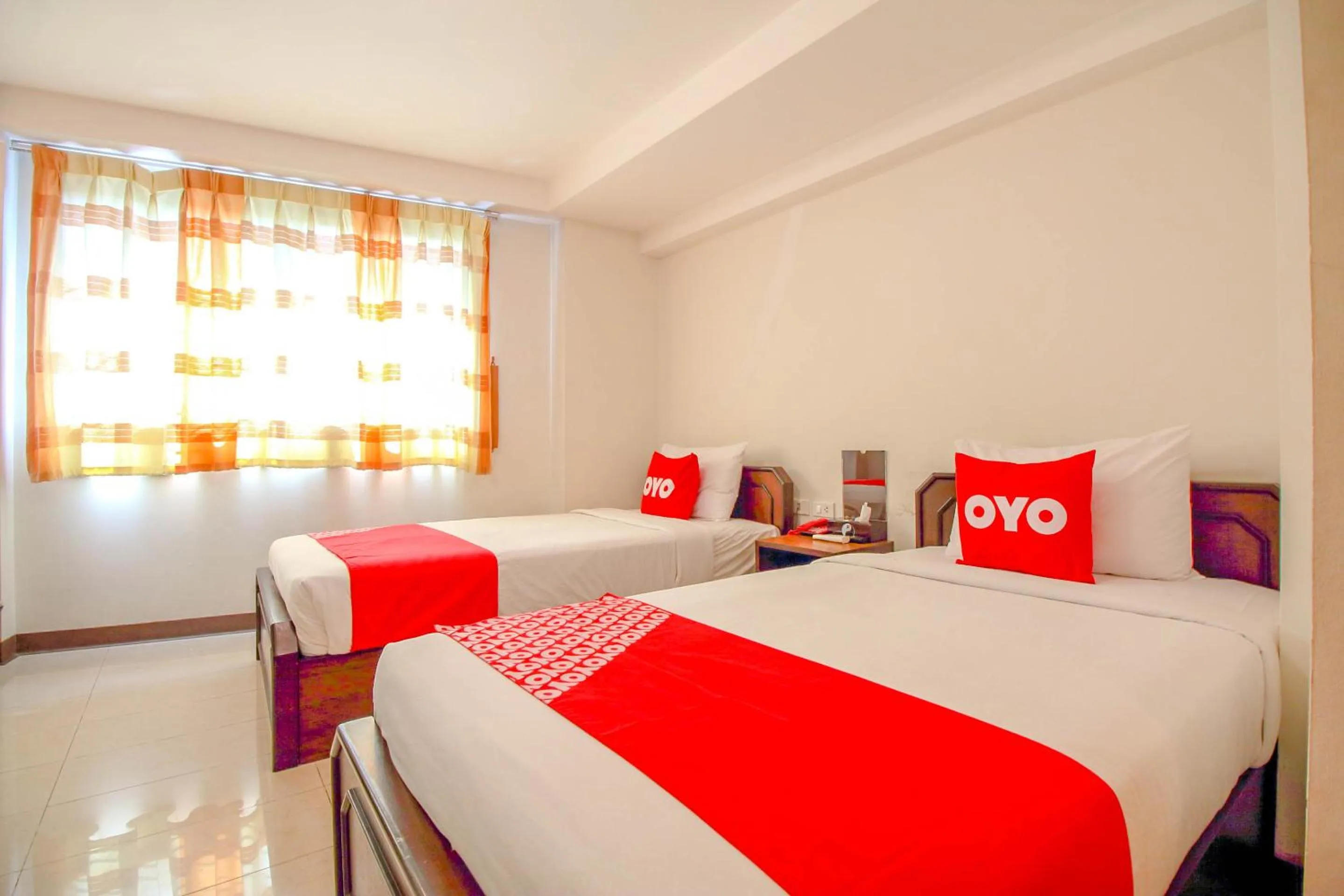 Bedroom, Bed in Pannee Residence @ Dinsor