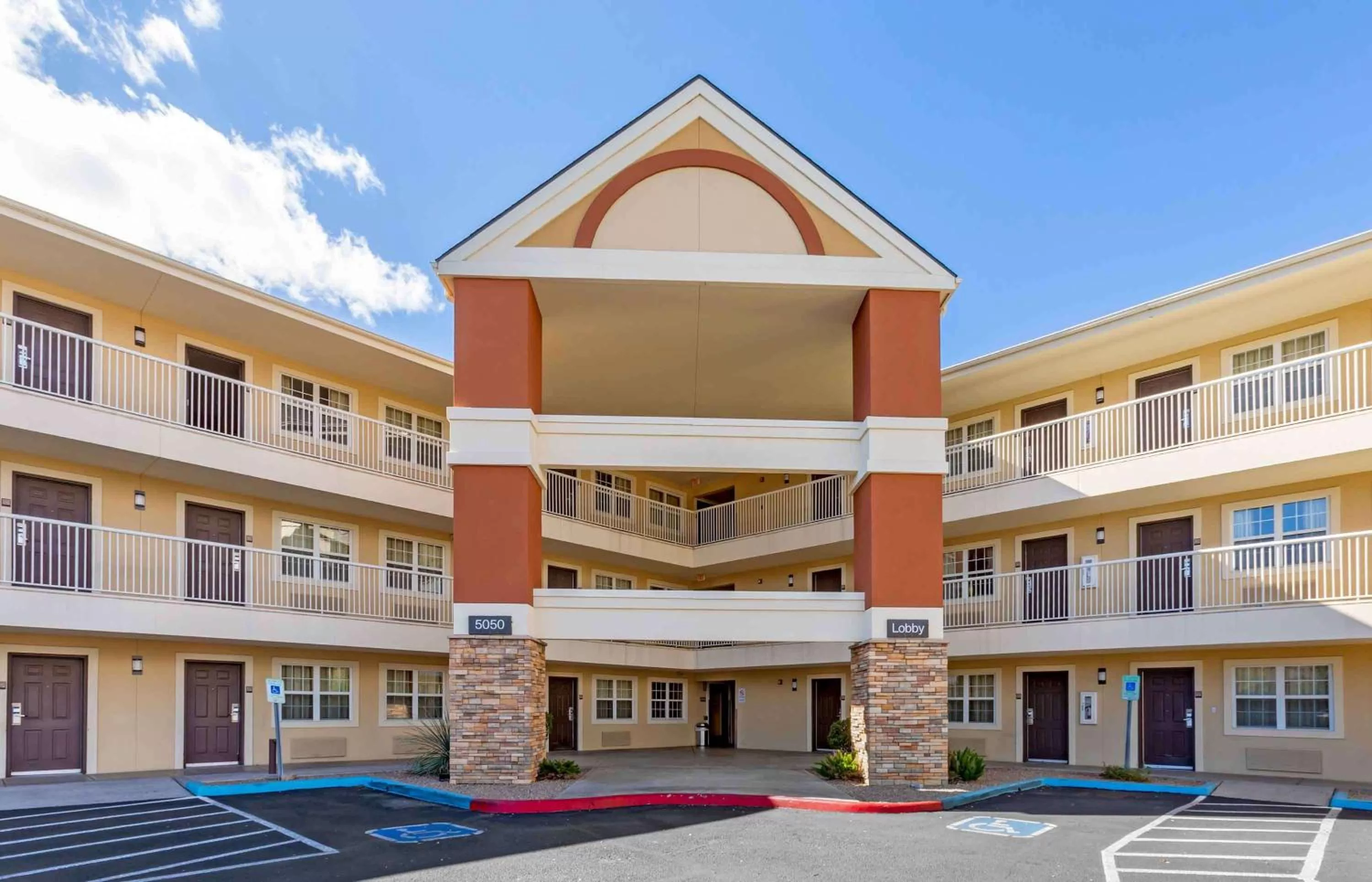 Property building in Extended Stay America Suites - Tucson - Grant Road