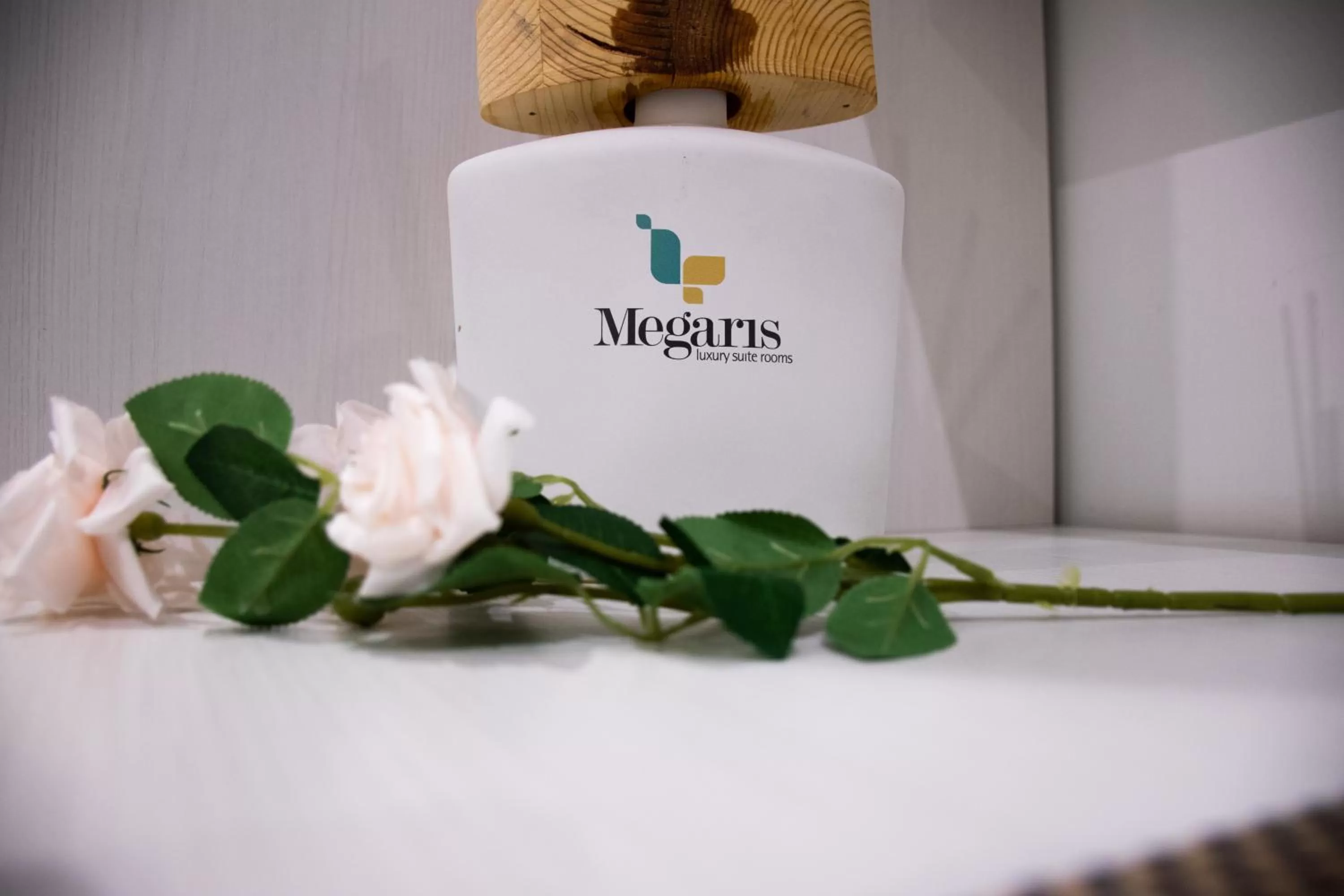 Megaris Luxury Suite Rooms