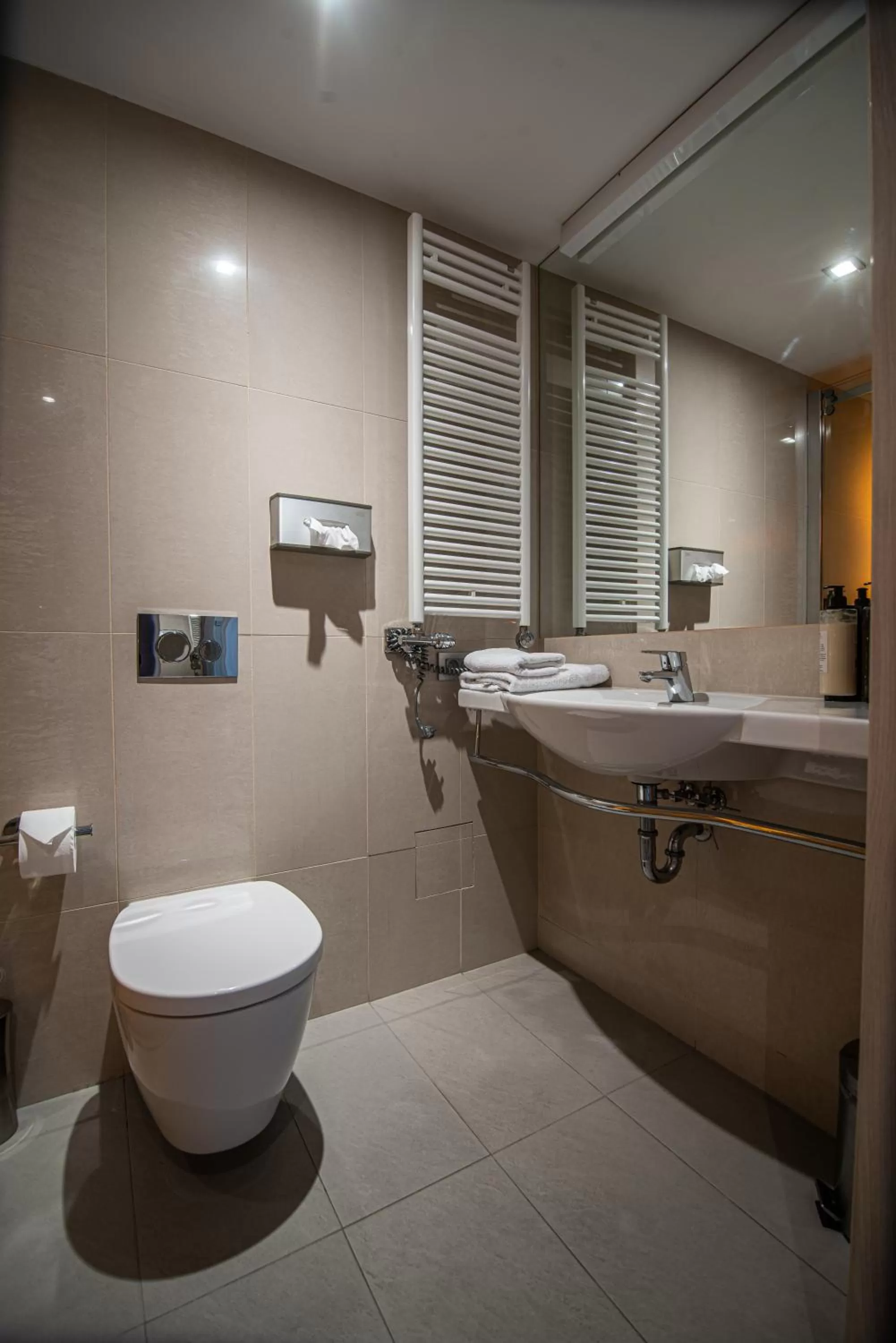 Bristol Art & Medical SPA