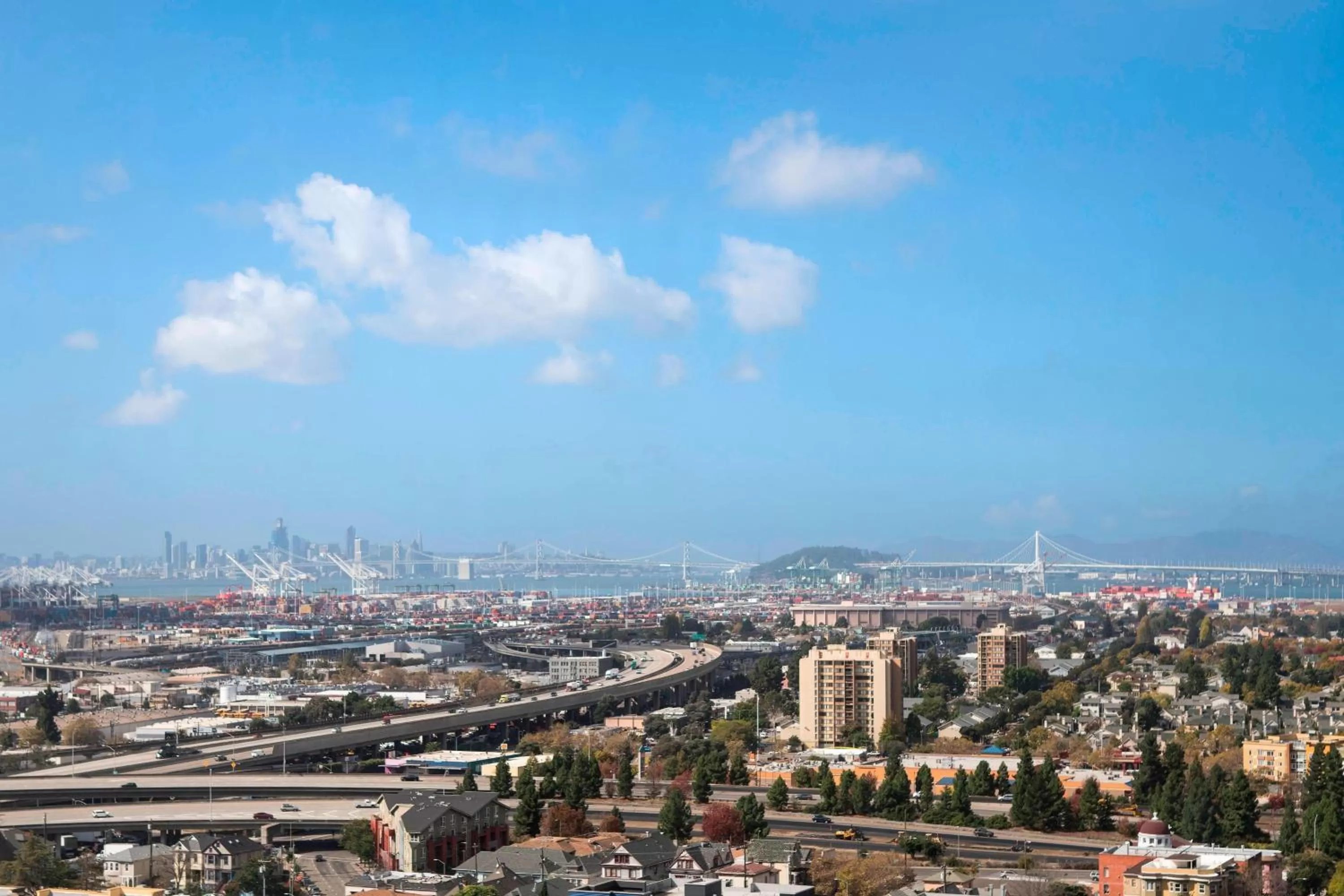 Photo of the whole room in Oakland Marriott City Center
