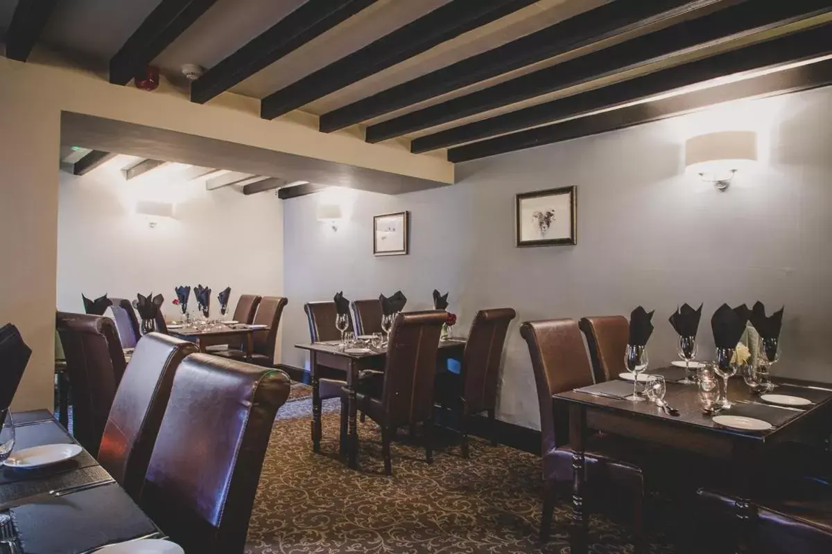 Restaurant/Places to Eat in Moors Inn