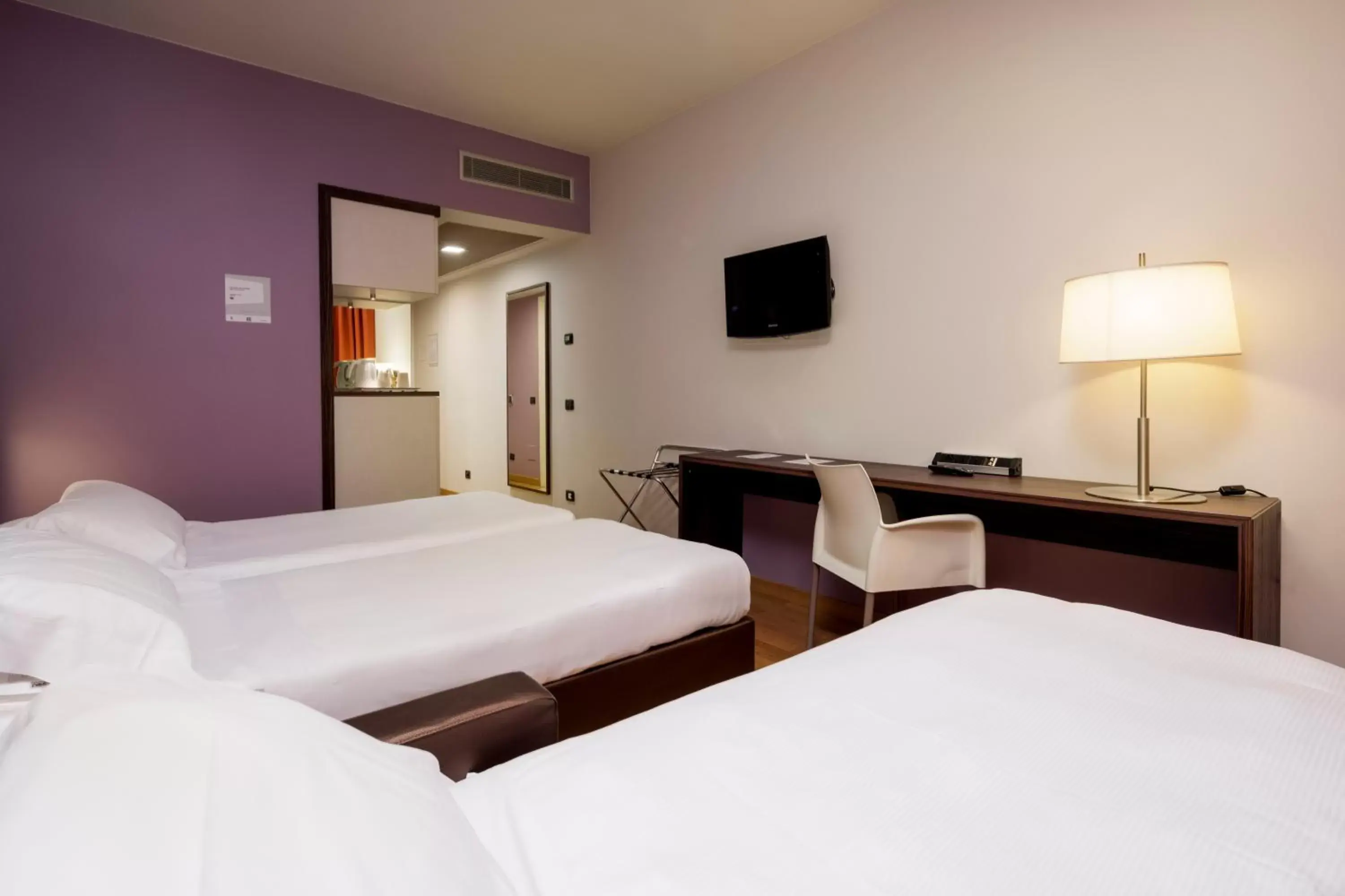 Bed in Best Western Falck Village Milano Sesto