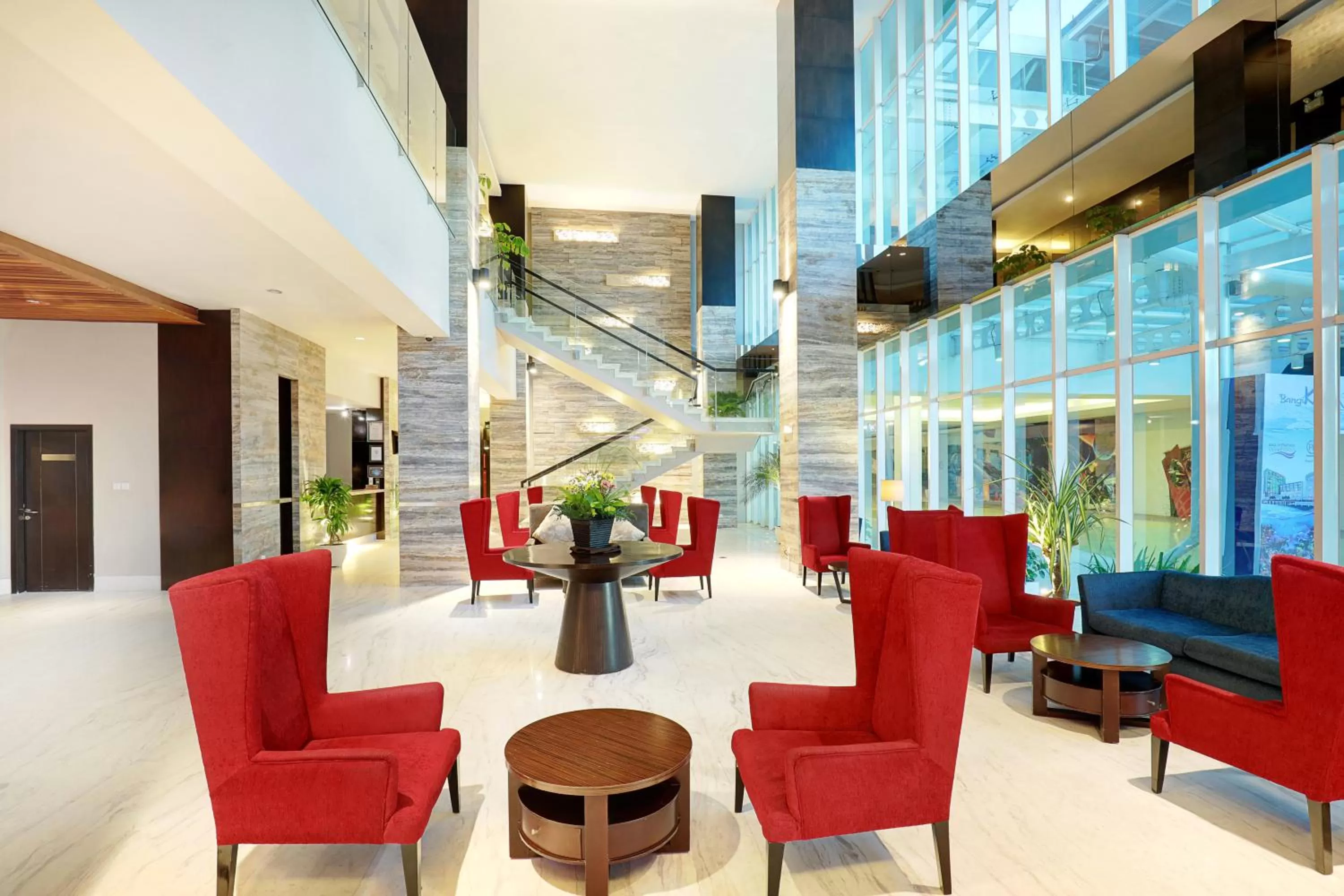 Lobby or reception in Swiss-Belhotel Balikpapan