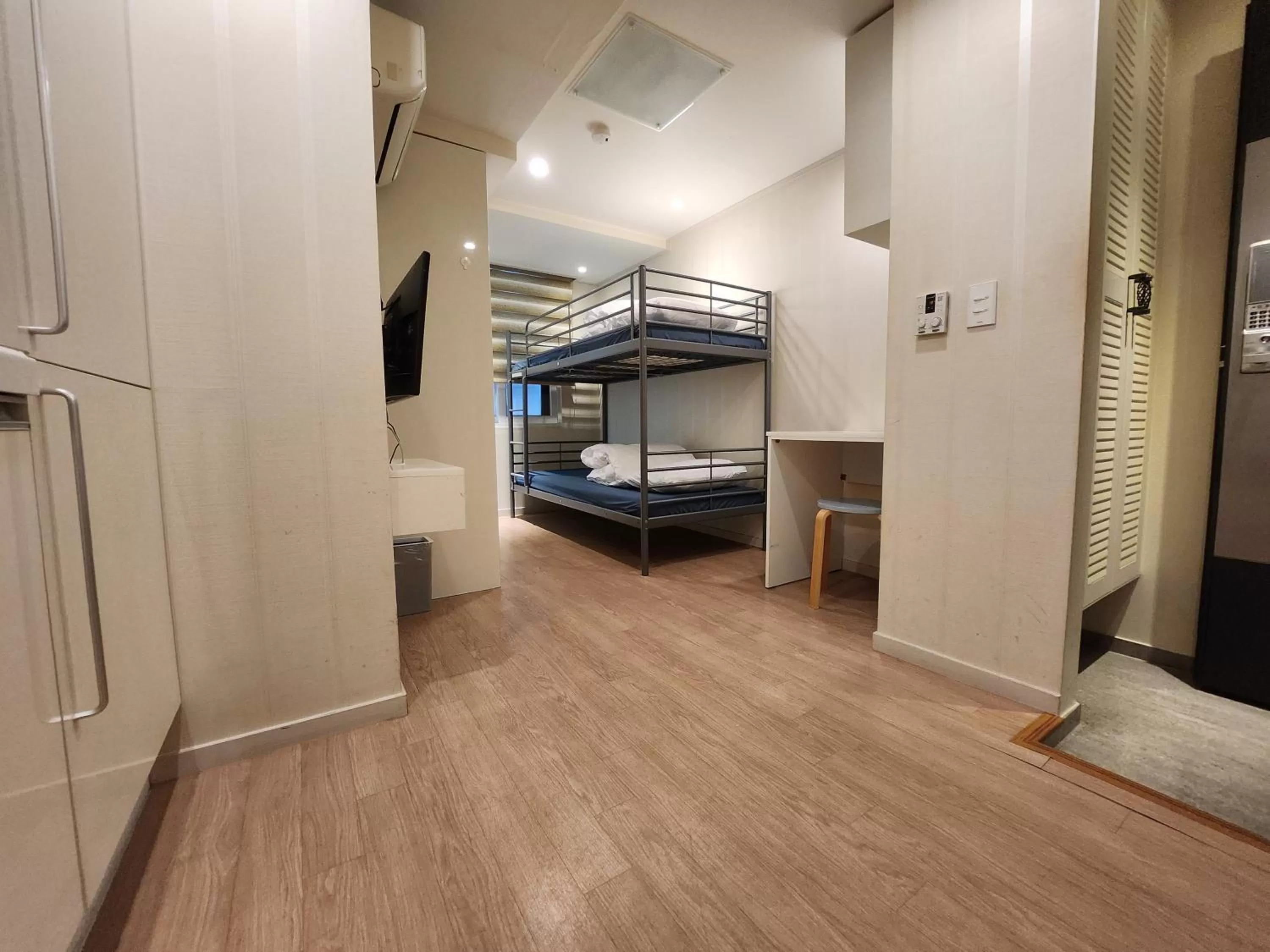 Bedroom, Bunk Bed in Olive hostel R(Residence)