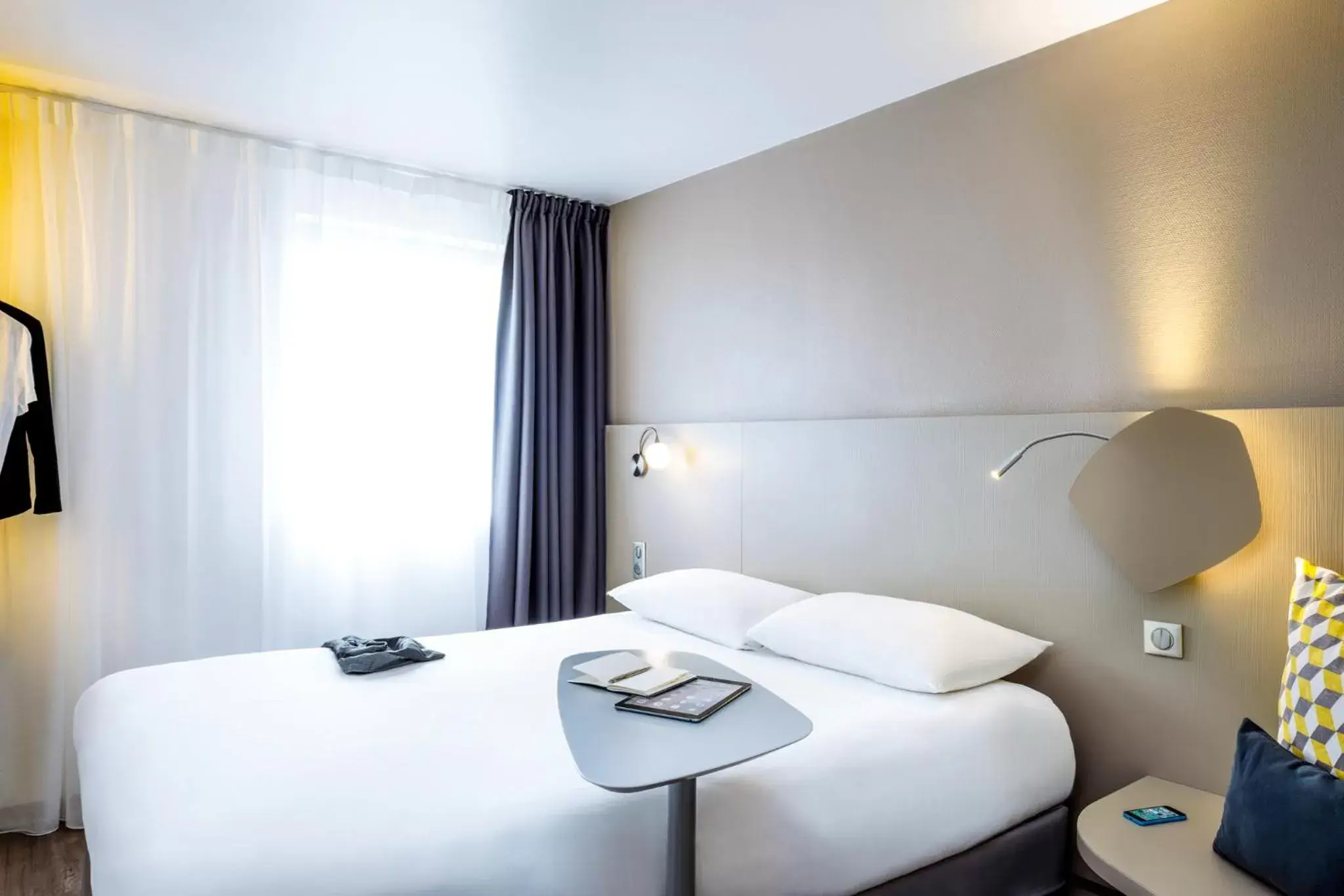 Photo of the whole room, Bed in ibis Styles Paris Bercy
