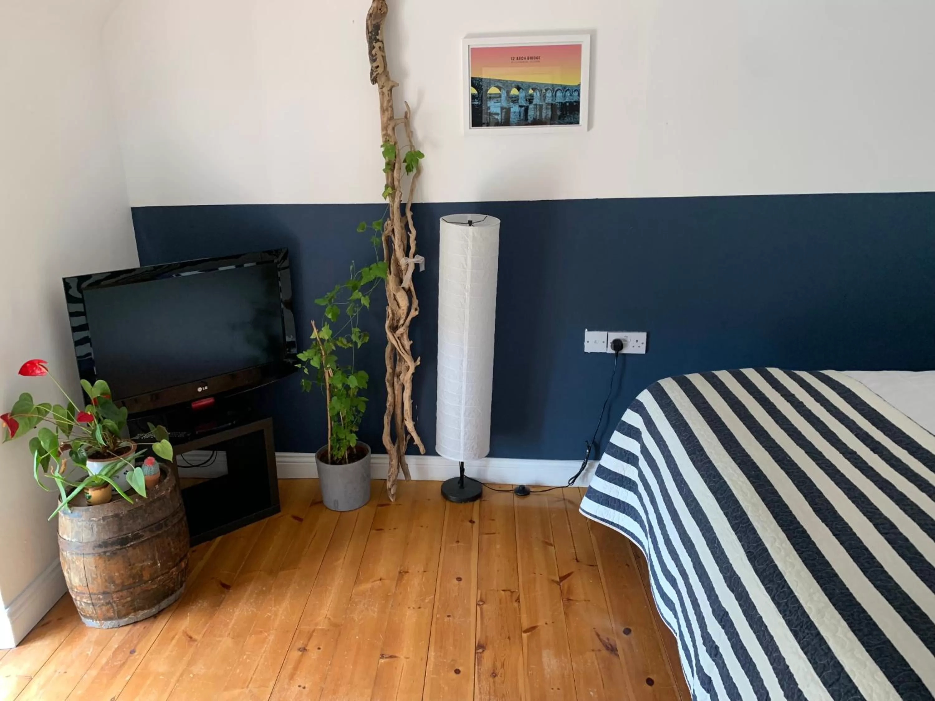 Bed in Heir Island House