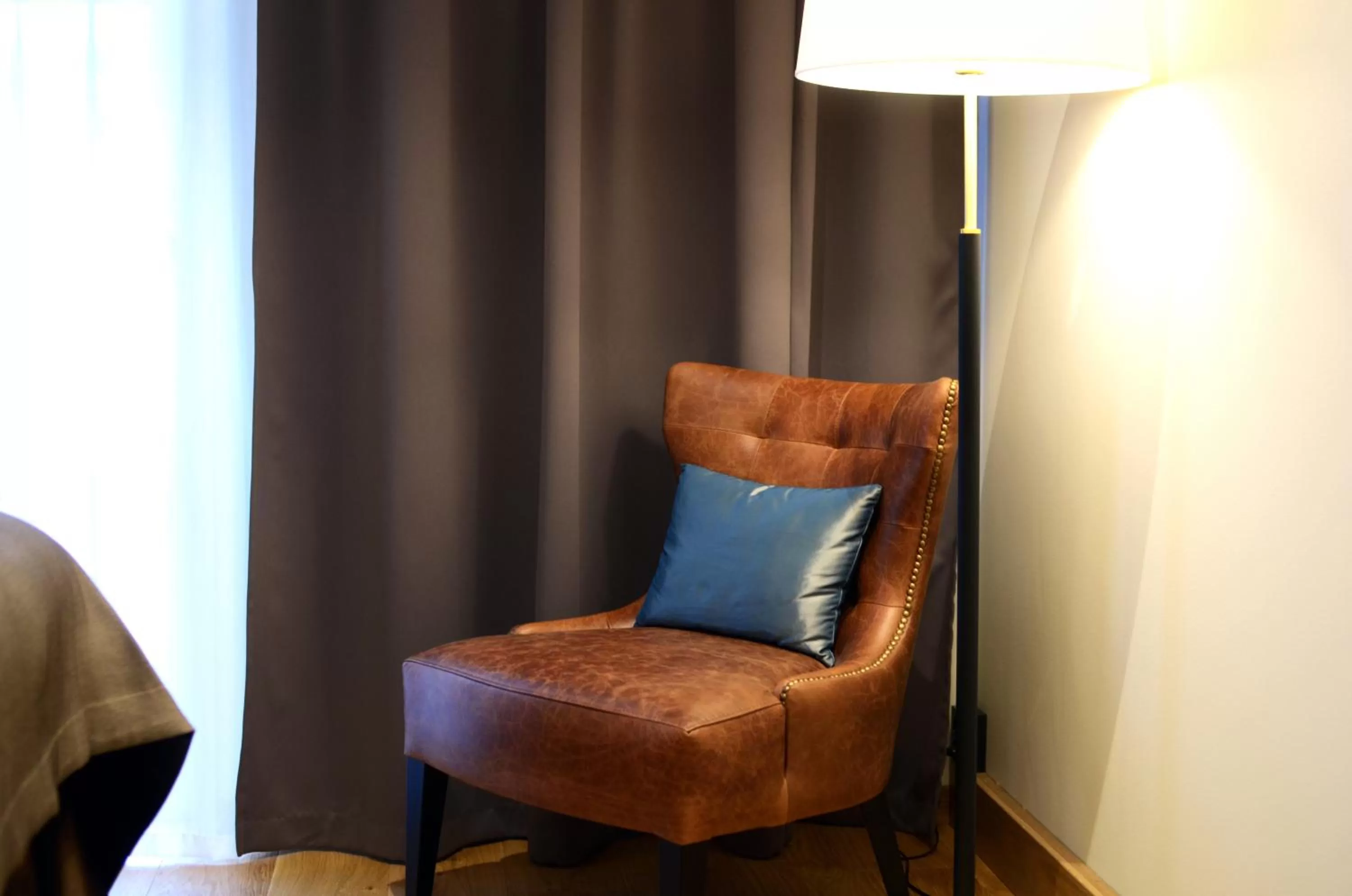 Seating area in Home Hotel Bilan