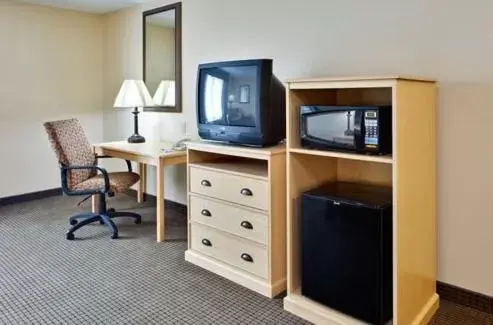 TV and multimedia, TV/Entertainment Center in Holiday Inn Express Daphne-Spanish Fort, an IHG Hotel