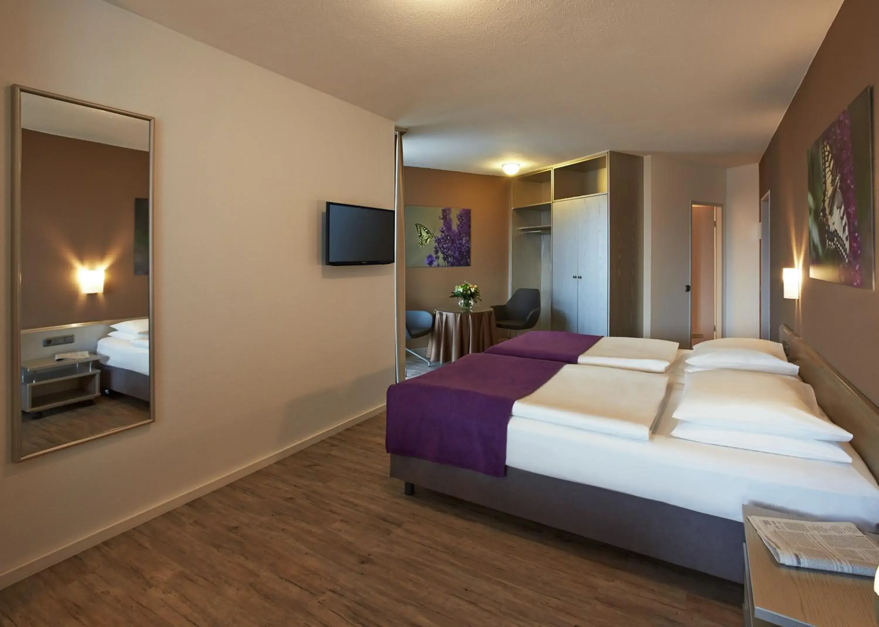 Bedroom, Bed in Mercure Hotel Hameln