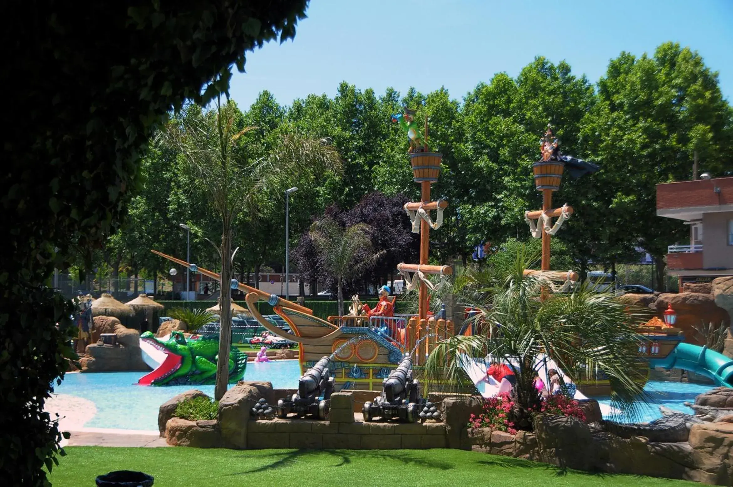 Swimming pool in Evenia Olympic Garden