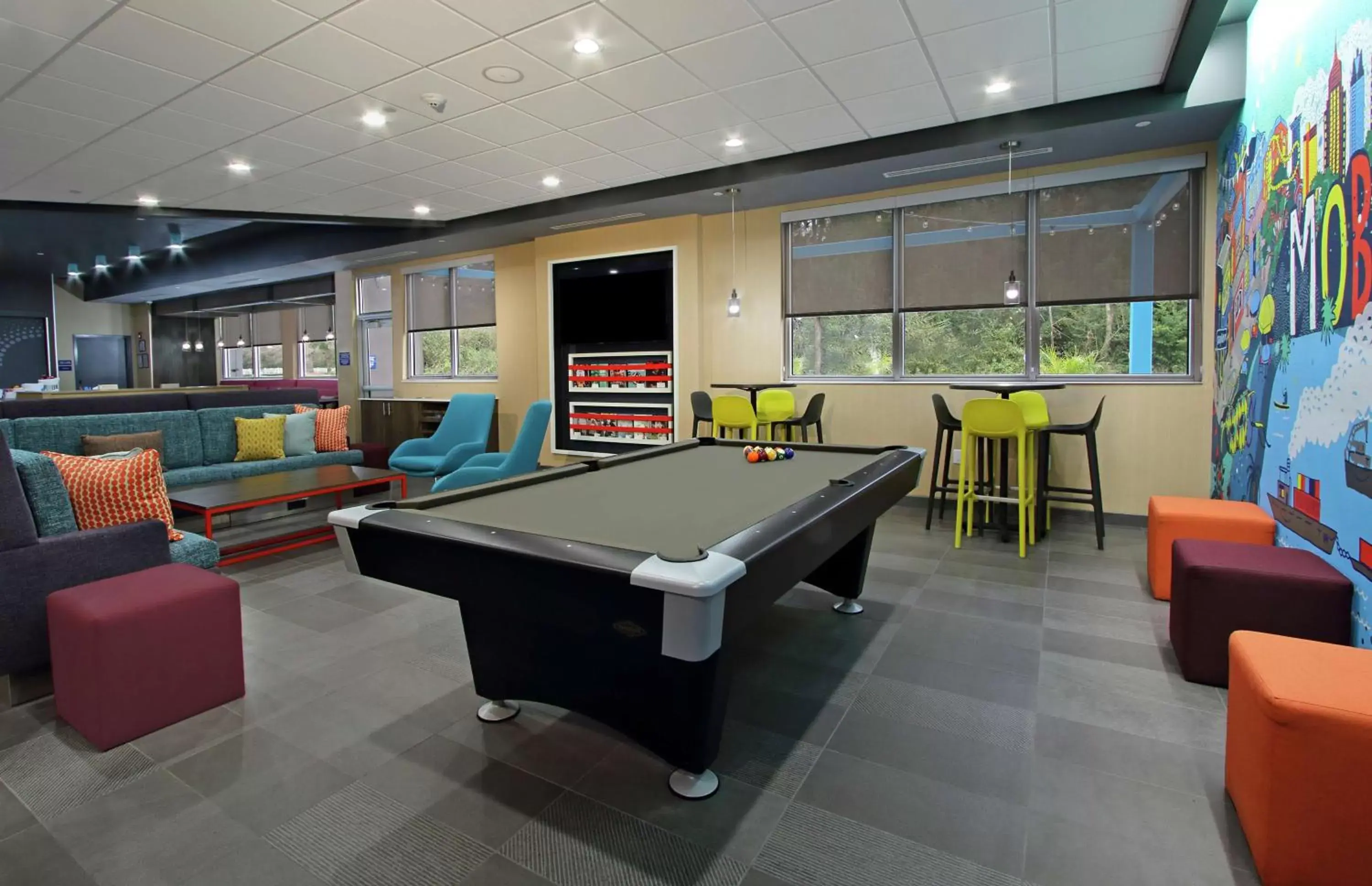 Lounge or bar, Billiards in Tru By Hilton Mobile