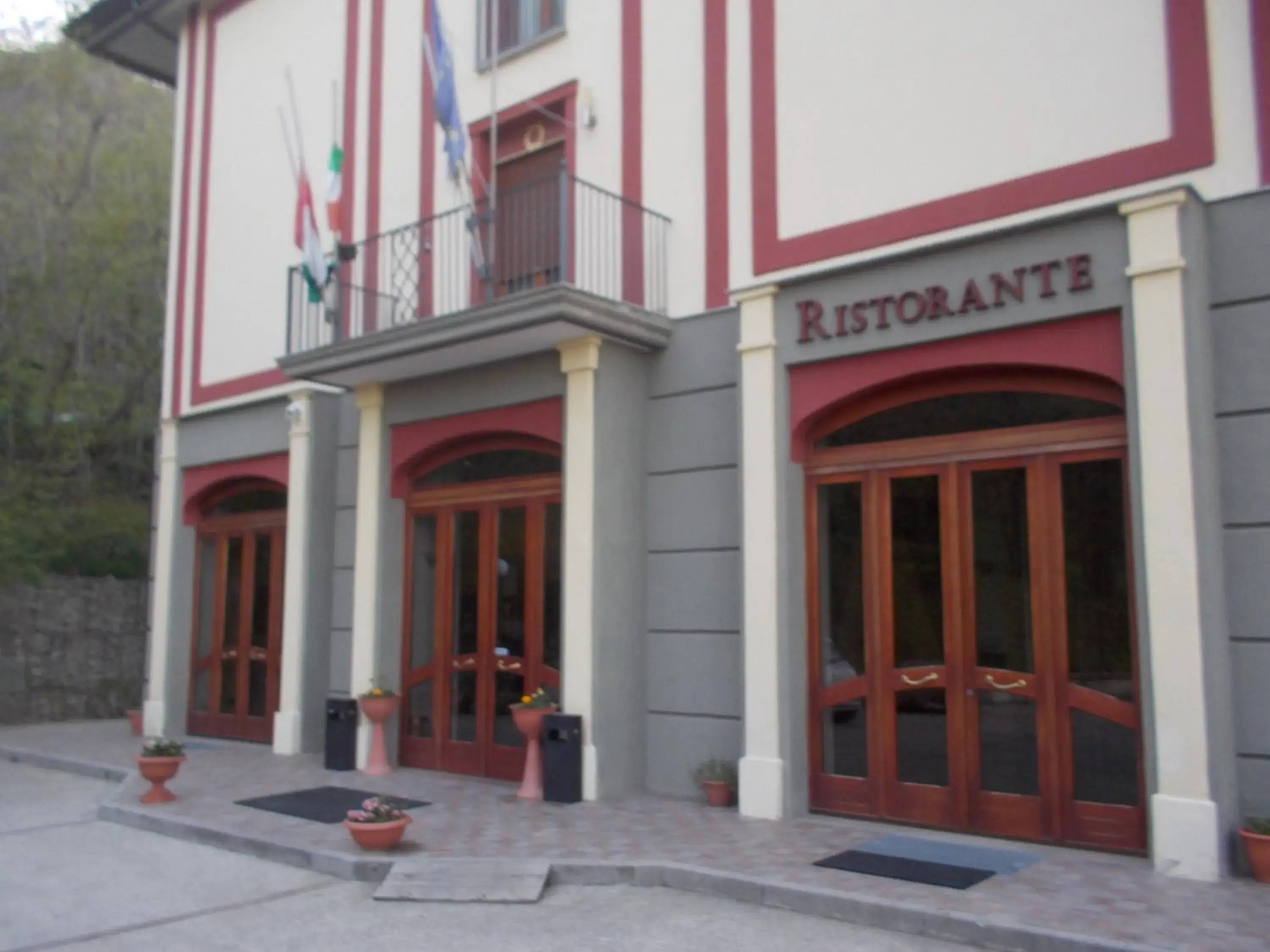 Facade/entrance in Royal Hotel Montevergine