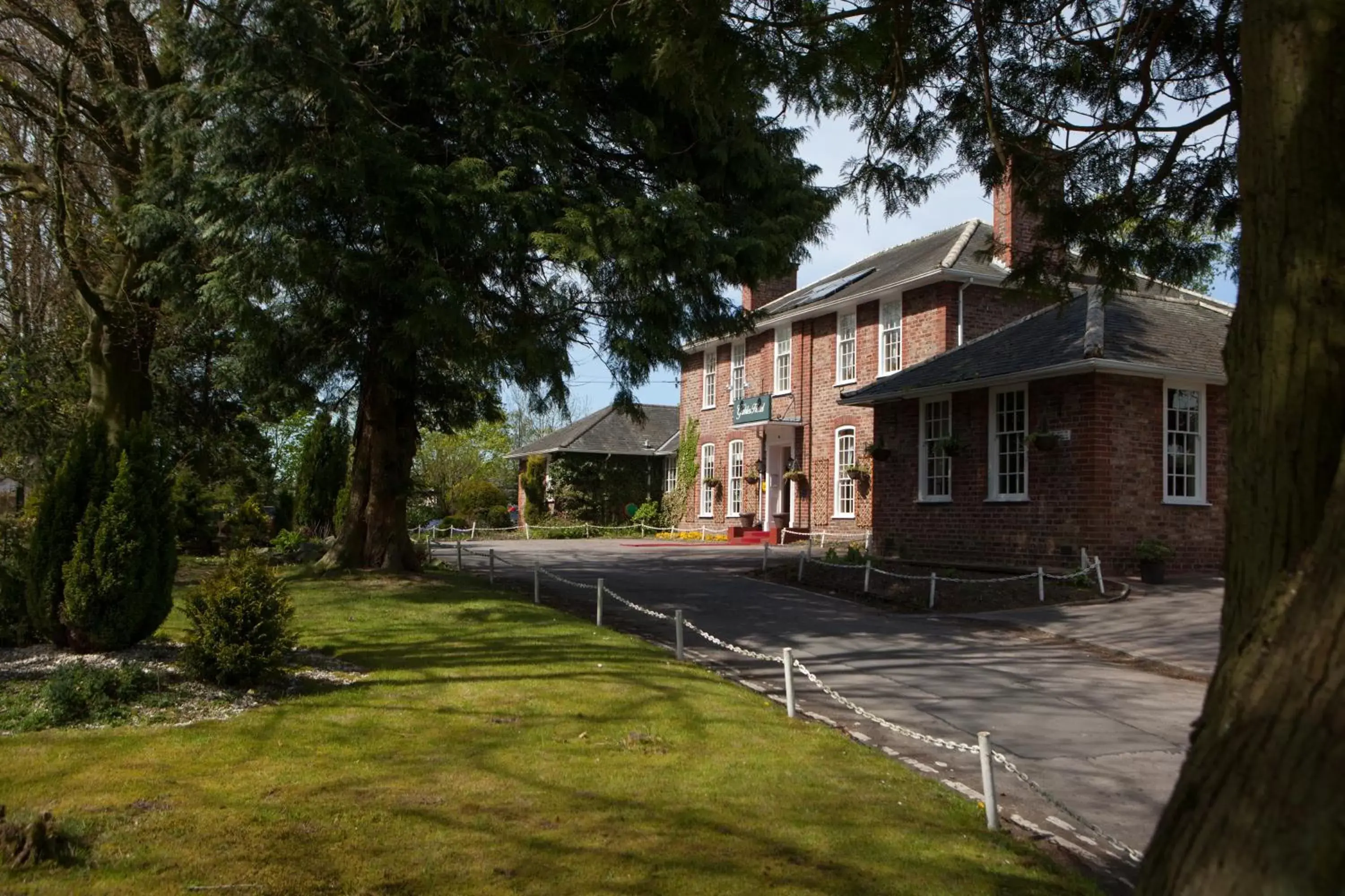 Facade/entrance, Property Building in The Gables Hotel