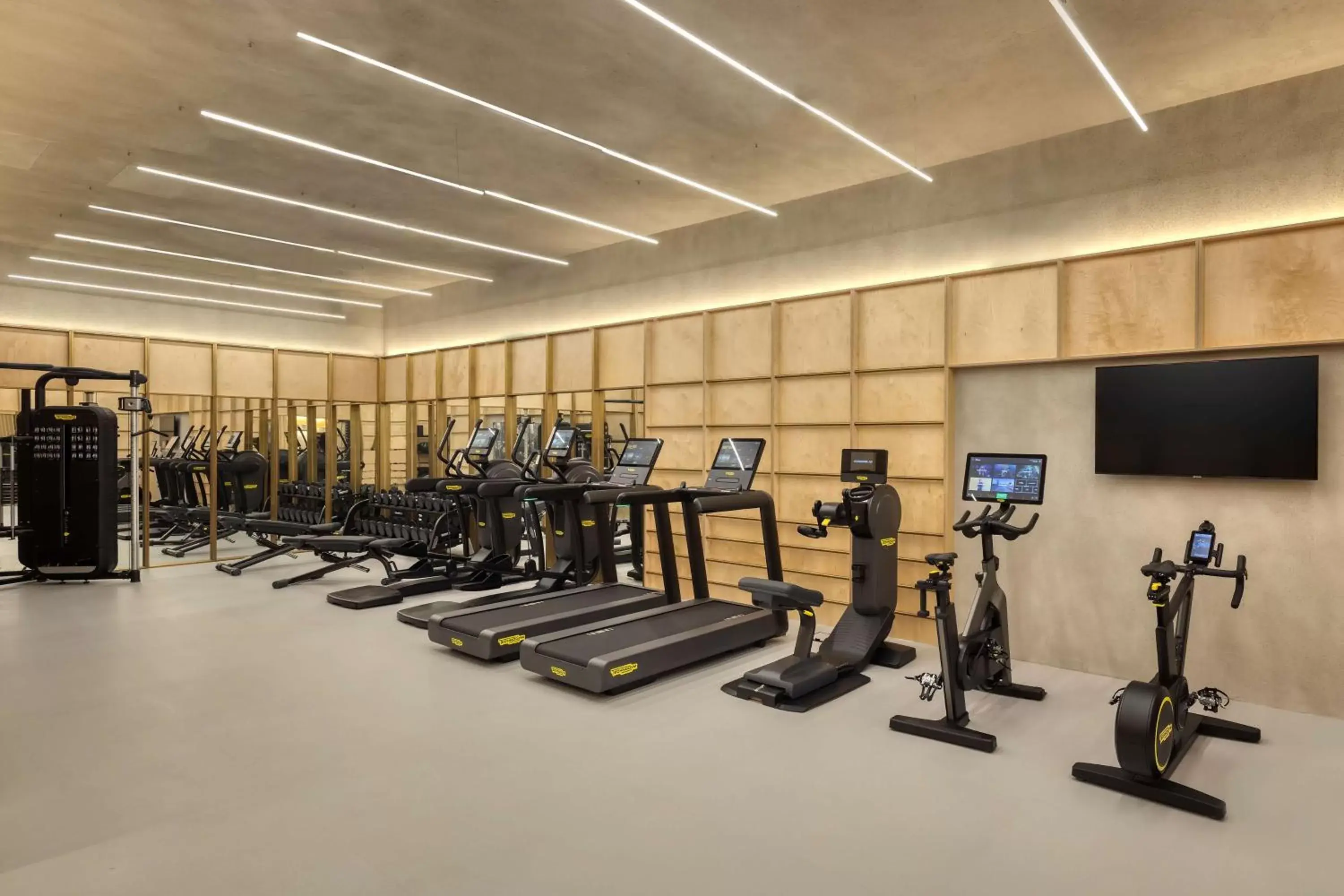 Fitness centre/facilities, Fitness Center/Facilities in Canopy by Hilton London City