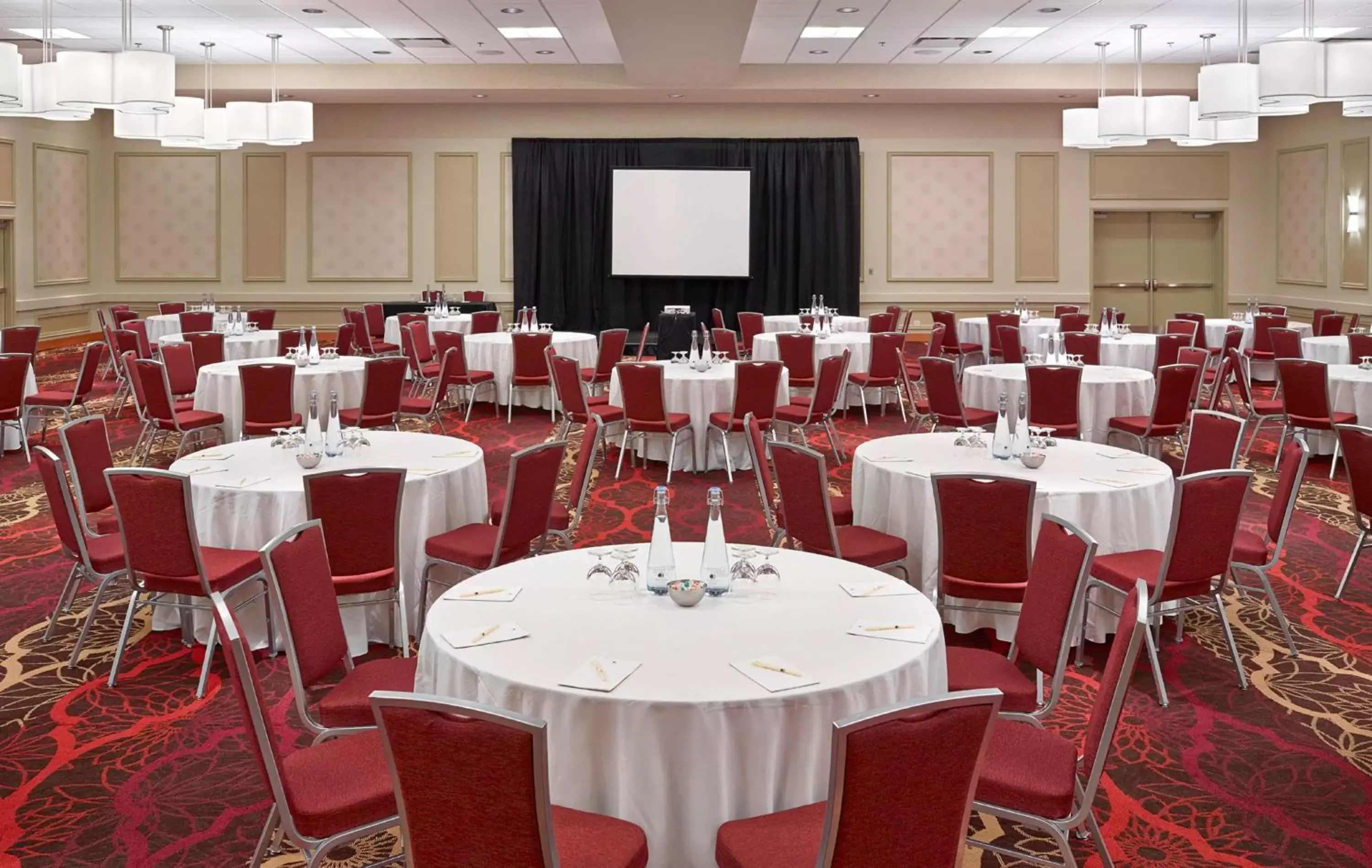 Meeting/conference room, Banquet Facilities in DoubleTree by Hilton West Edmonton