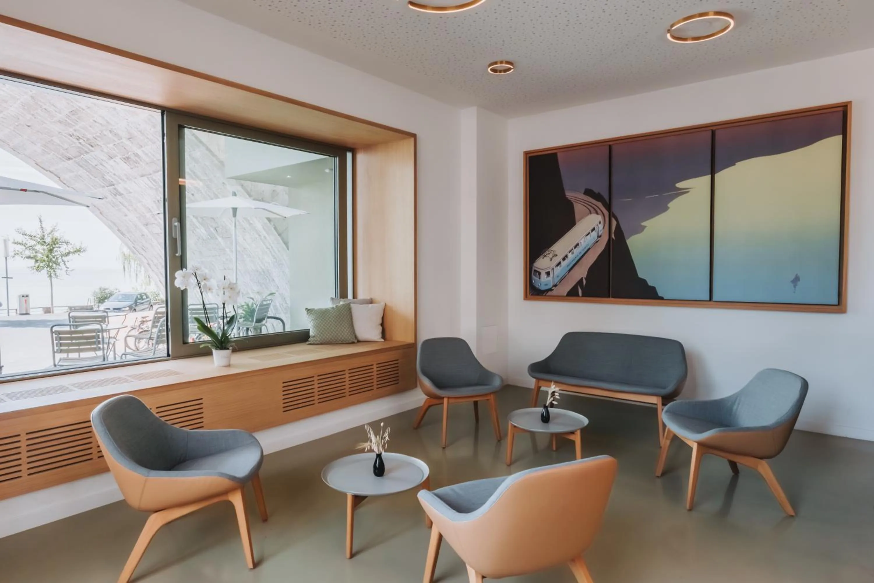 Facade/entrance in Montreux Youth Hostel