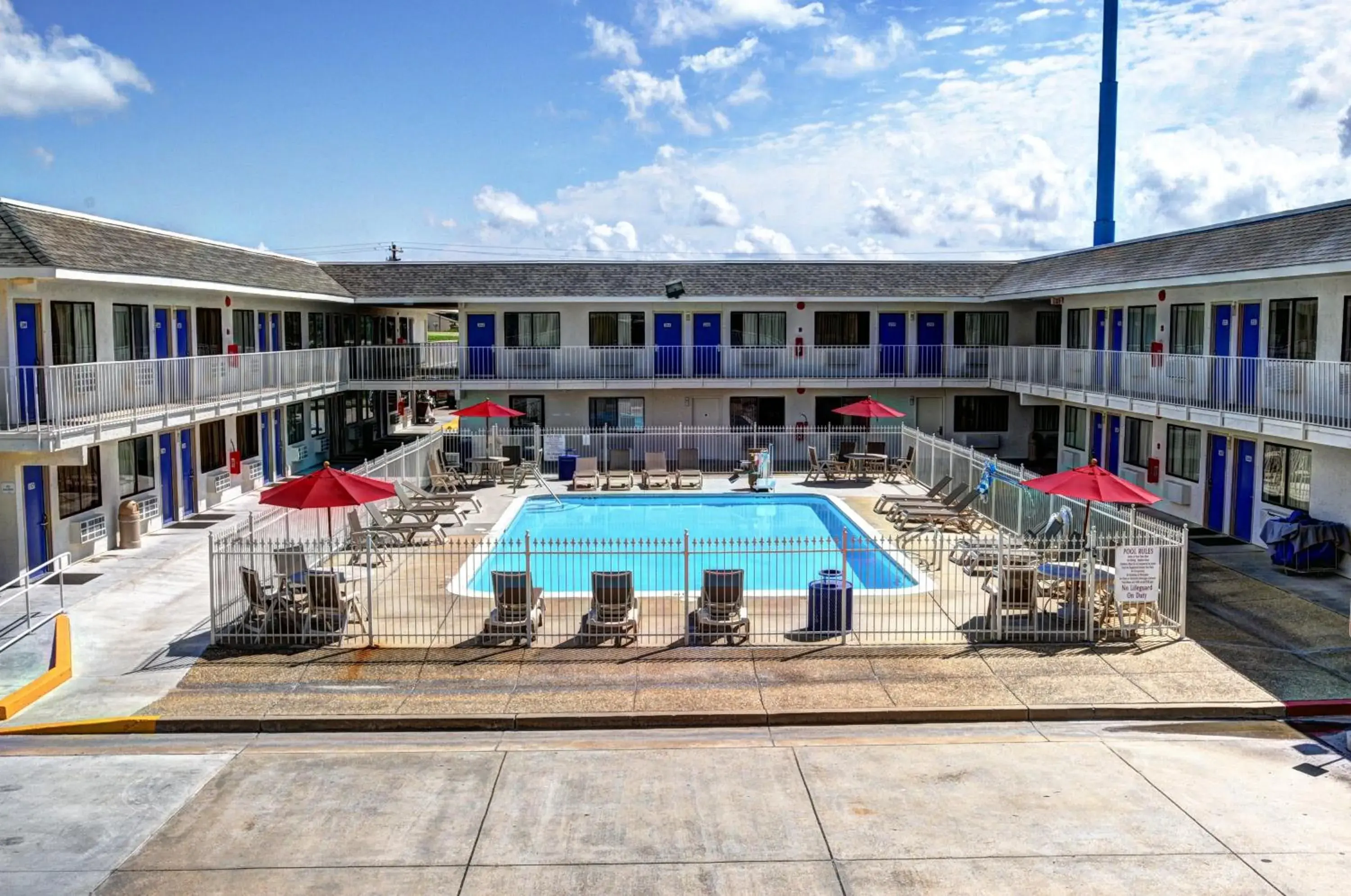 Facade/entrance, Pool View in Motel 6-Slidell, LA - New Orleans