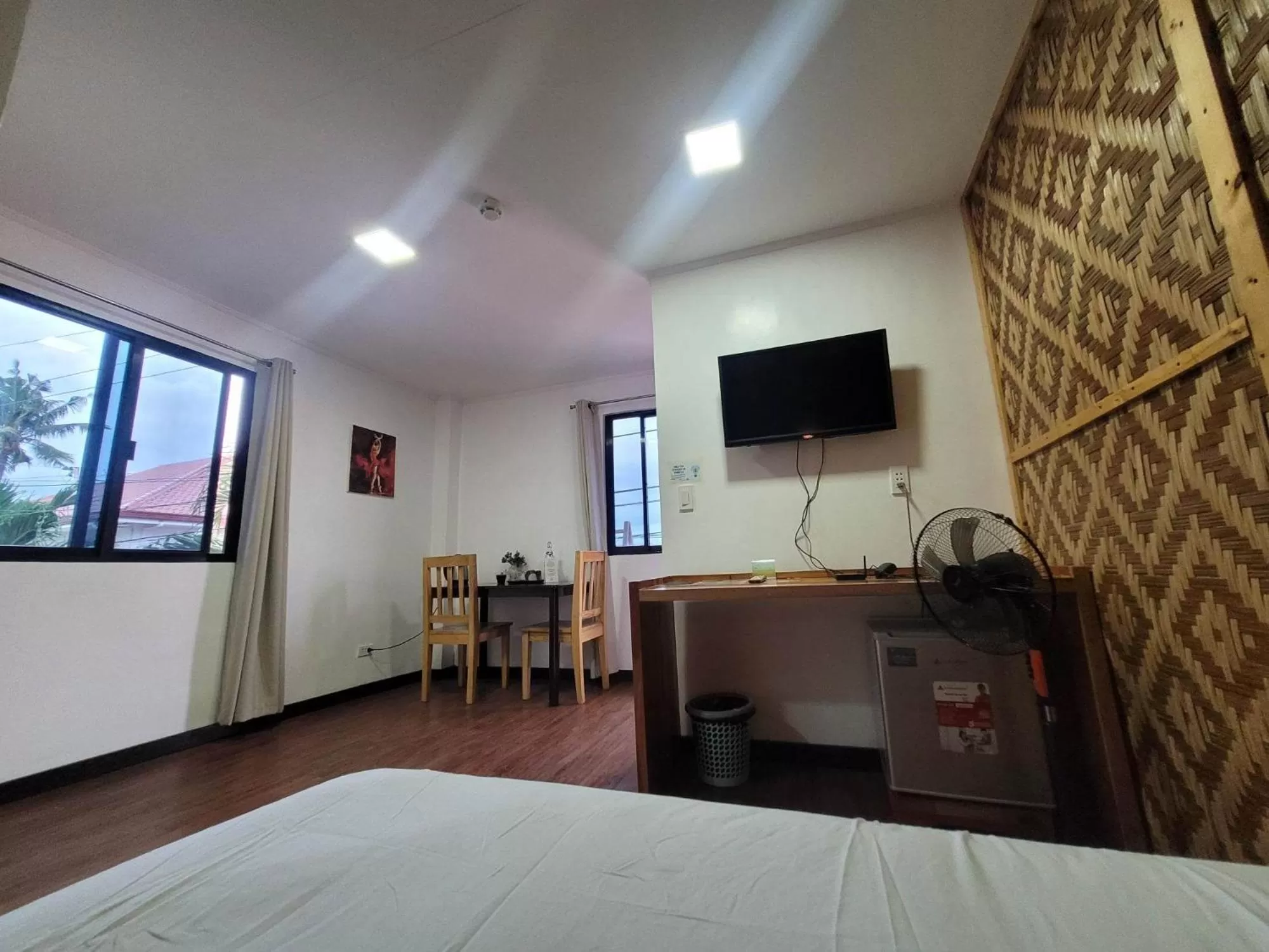 Bed in Gaja Go Dive & Inn