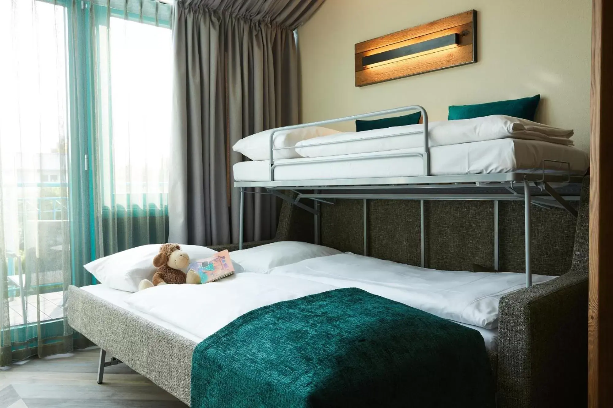 Bed, Bunk Bed in Best Western Plus Hotel Erb