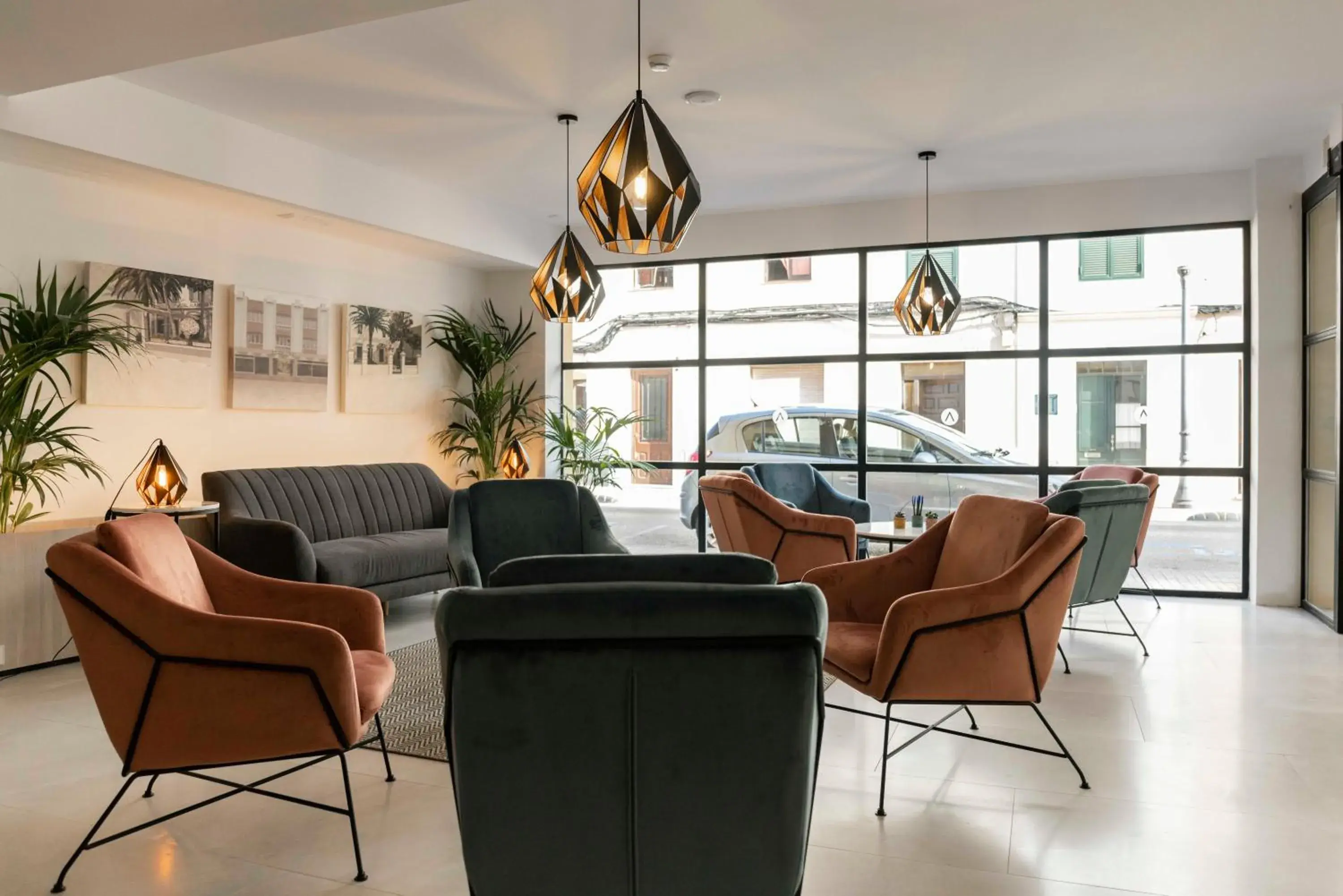 Living room, Seating Area in Alfons Hotel