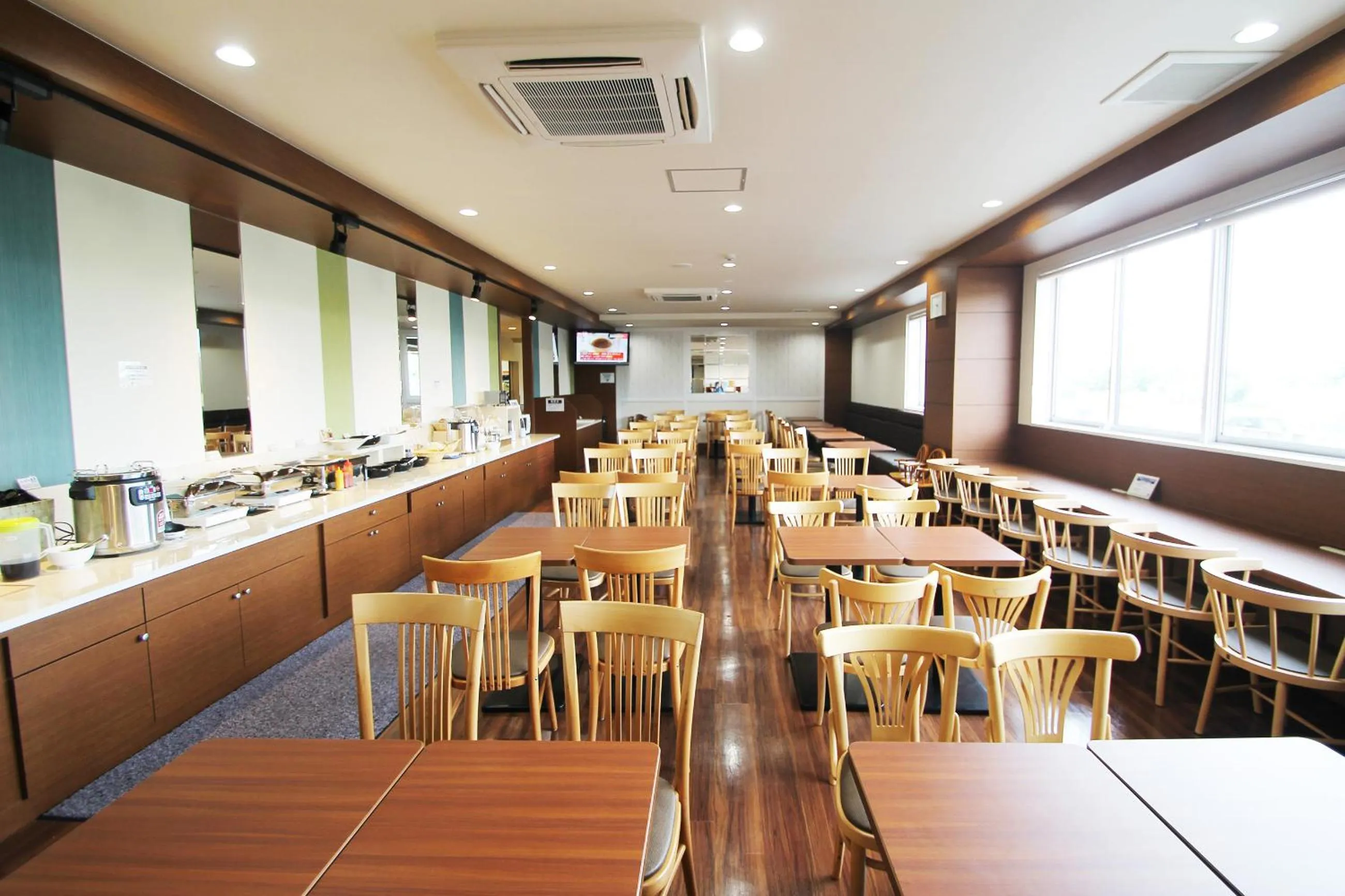 Restaurant/places to eat in Vessel Hotel Kumamoto Airport