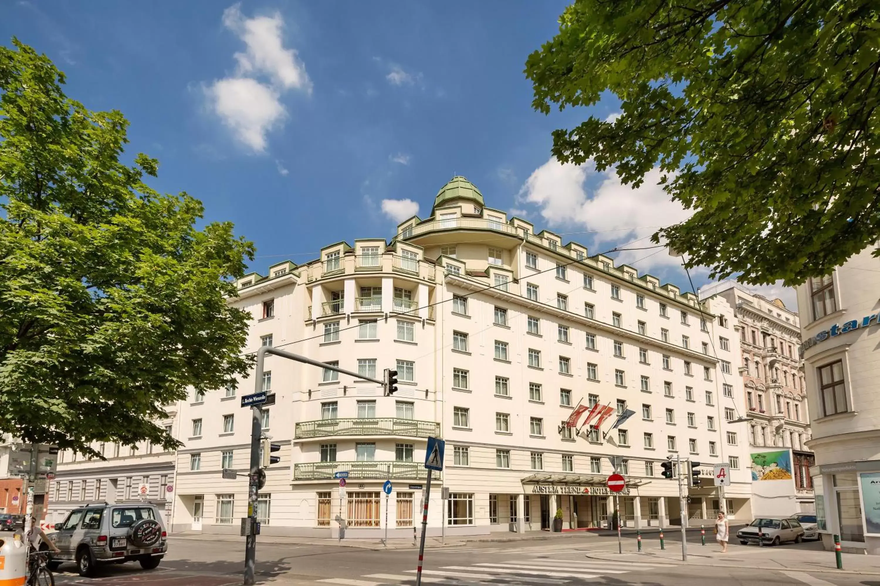 Property Building in Austria Trend Hotel Ananas Wien