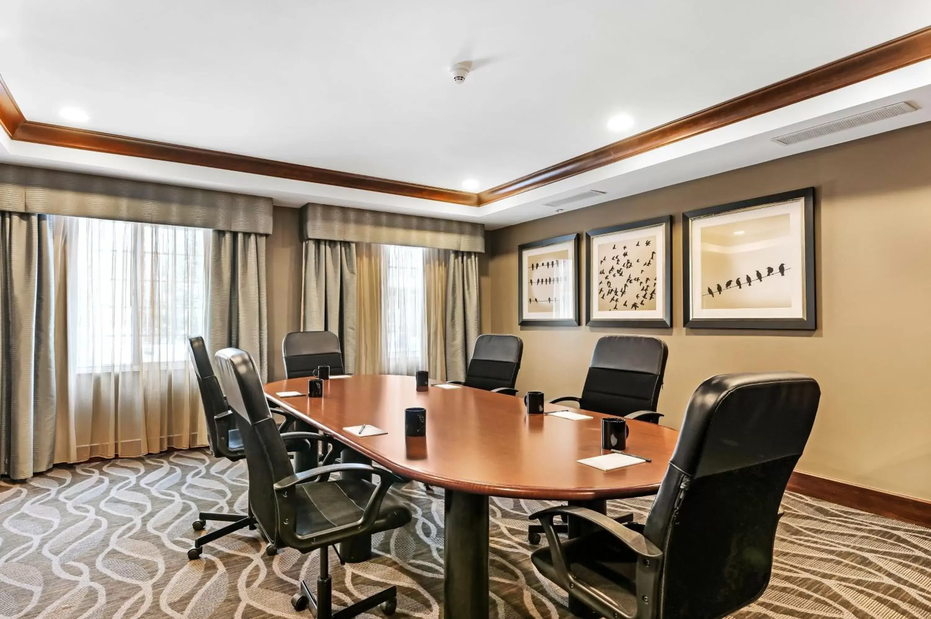 Meeting/conference room in Staybridge Suites-Philadelphia/Mount Laurel, an IHG Hotel