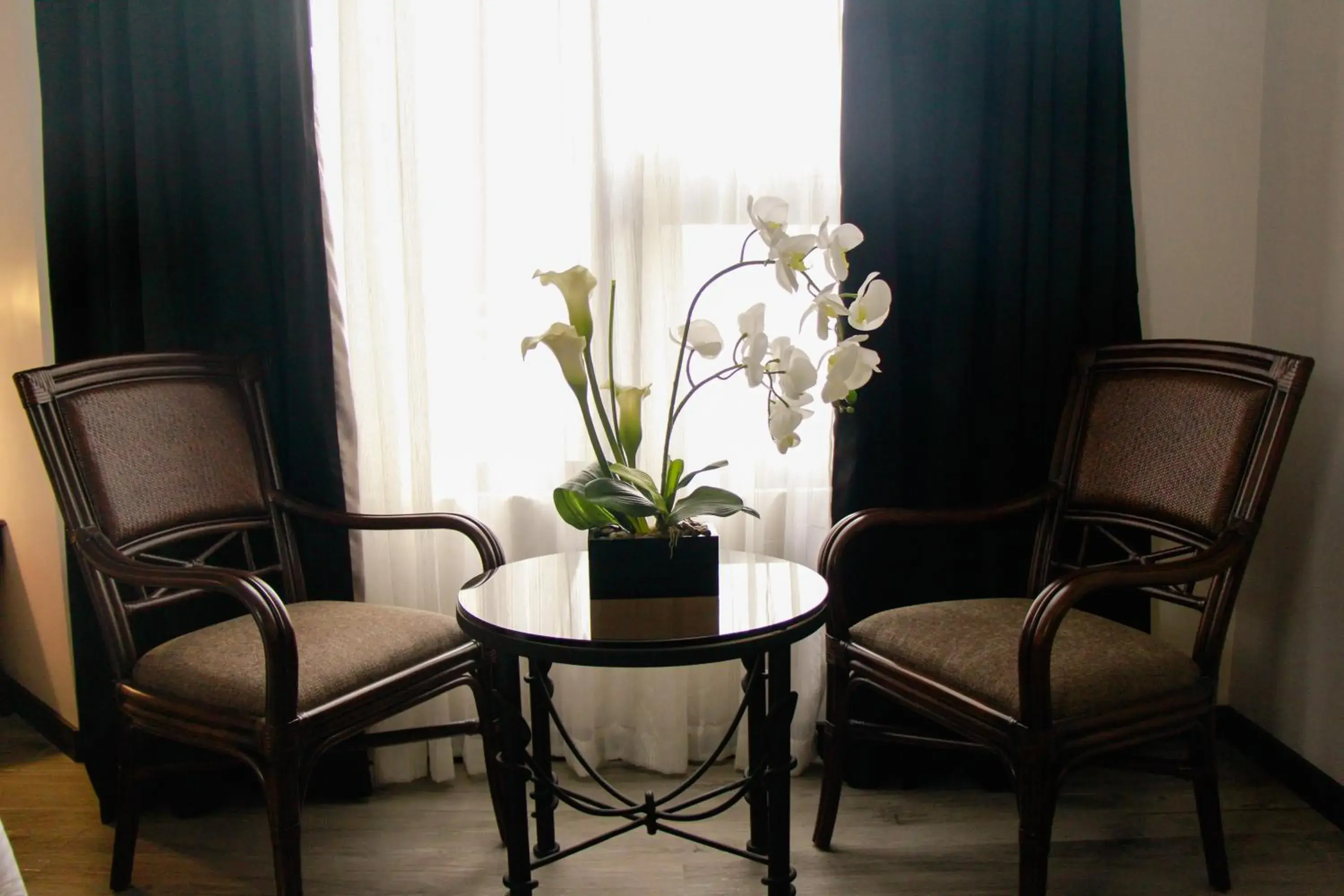 Seating Area in 1898 Hotel Colonia En Las Filipinas