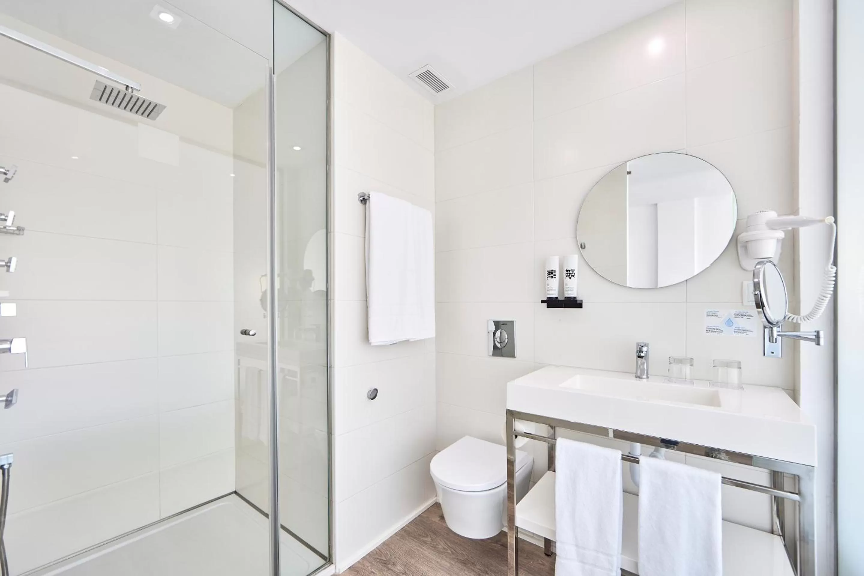 Shower in Hotel Astoria Playa Adults Only 4* Sup