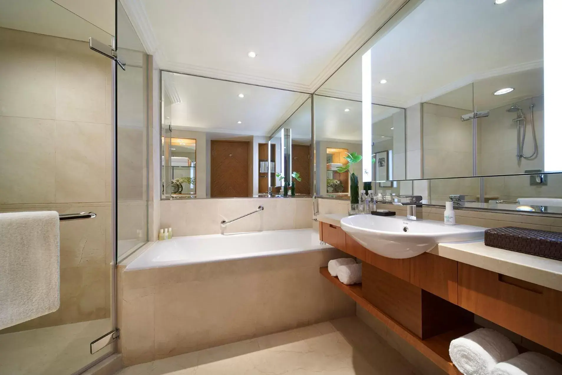 Bathroom in Grand Hyatt Beijing