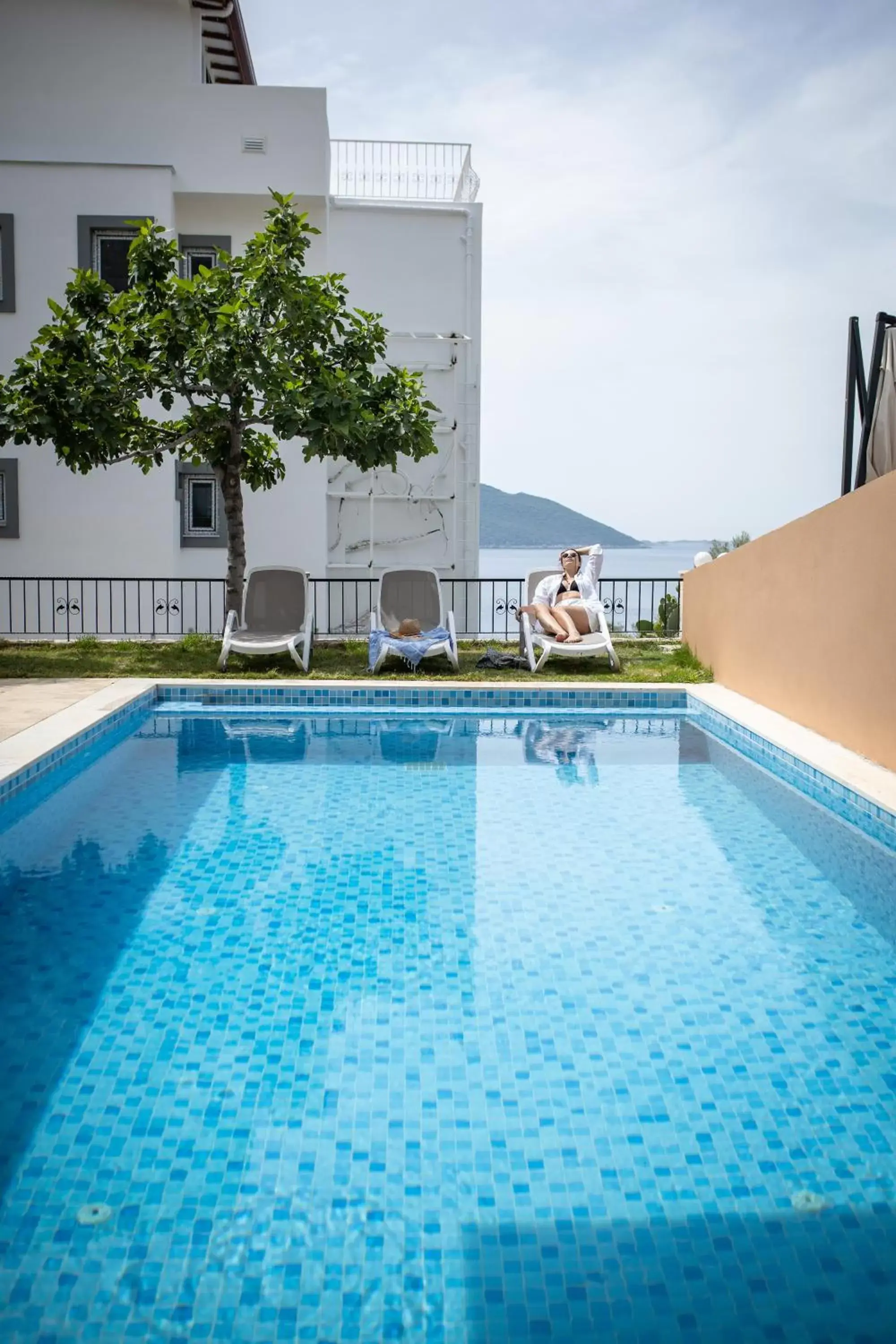 Swimming Pool in Payam Hotel