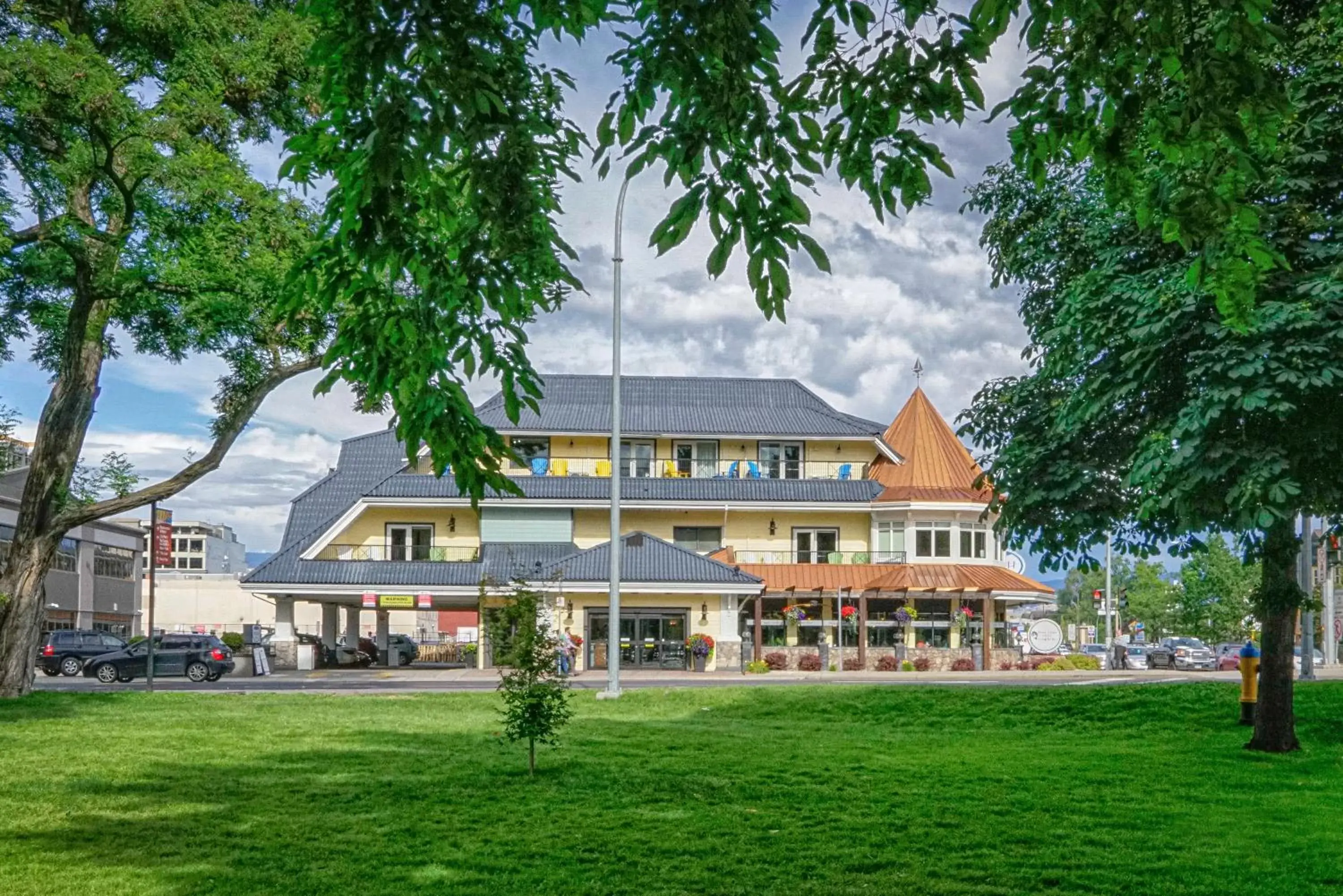 Facade/entrance, Property Building in Prestige Beach House, WorldHotels Crafted