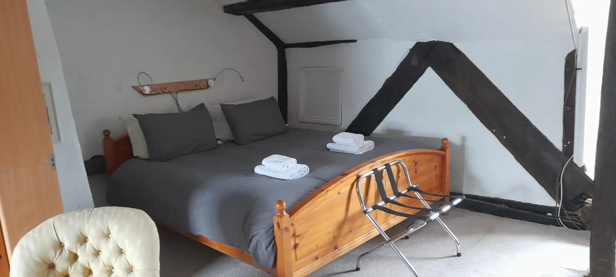 Bed in The Old Court House Guest House