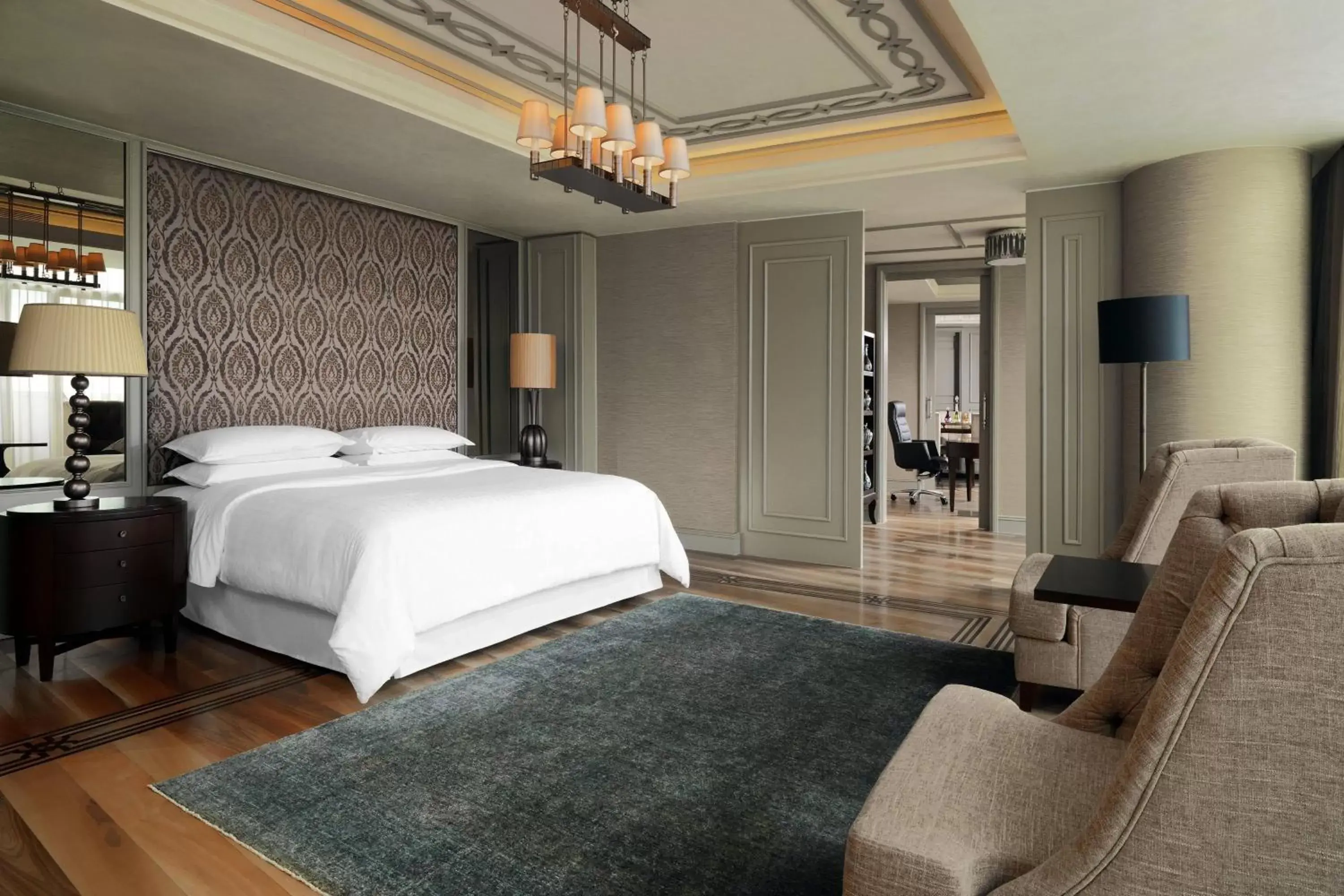 Bedroom, Bed in Sheraton Grand Adana