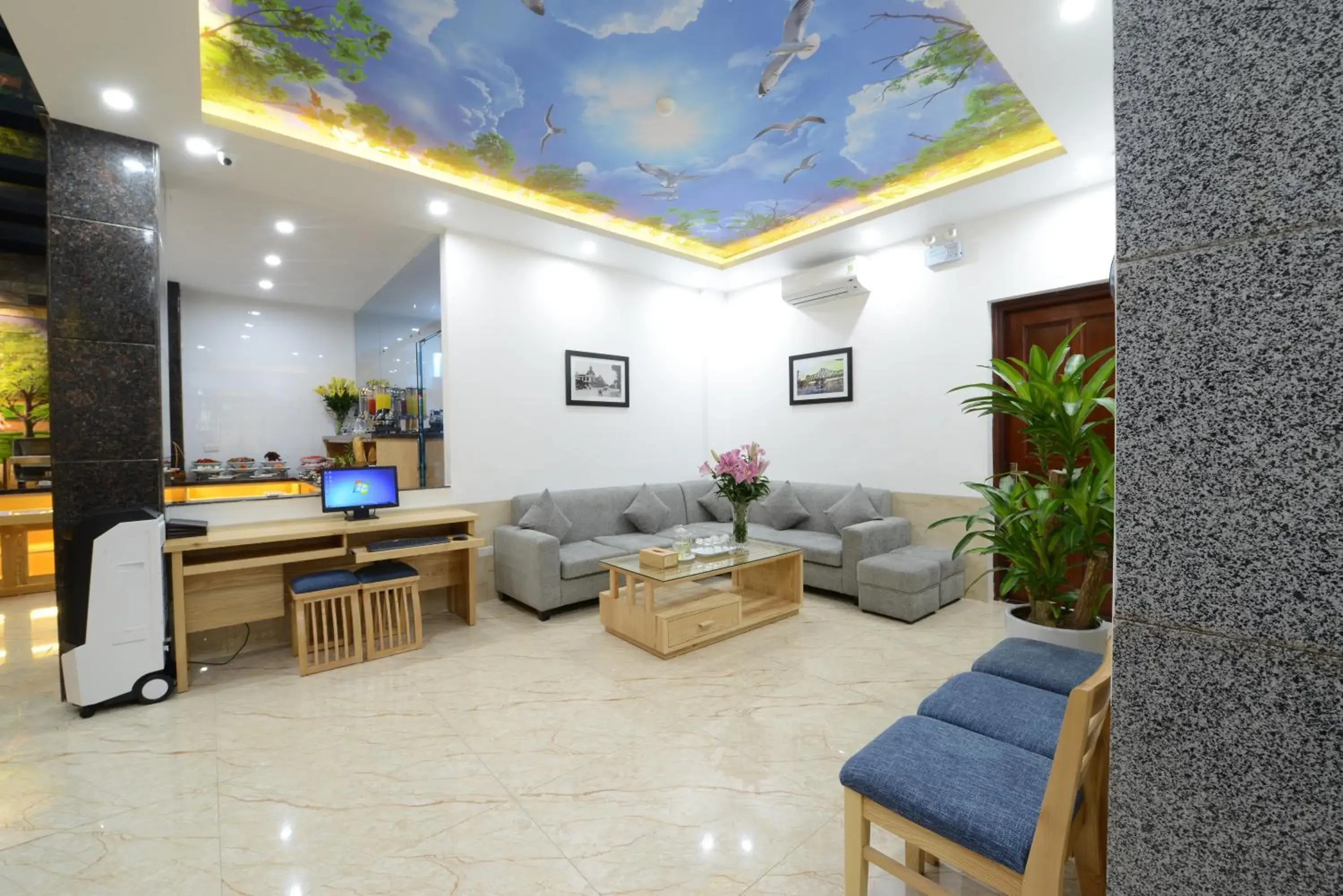 Seating Area in Blue Hanoi Inn City Hotel