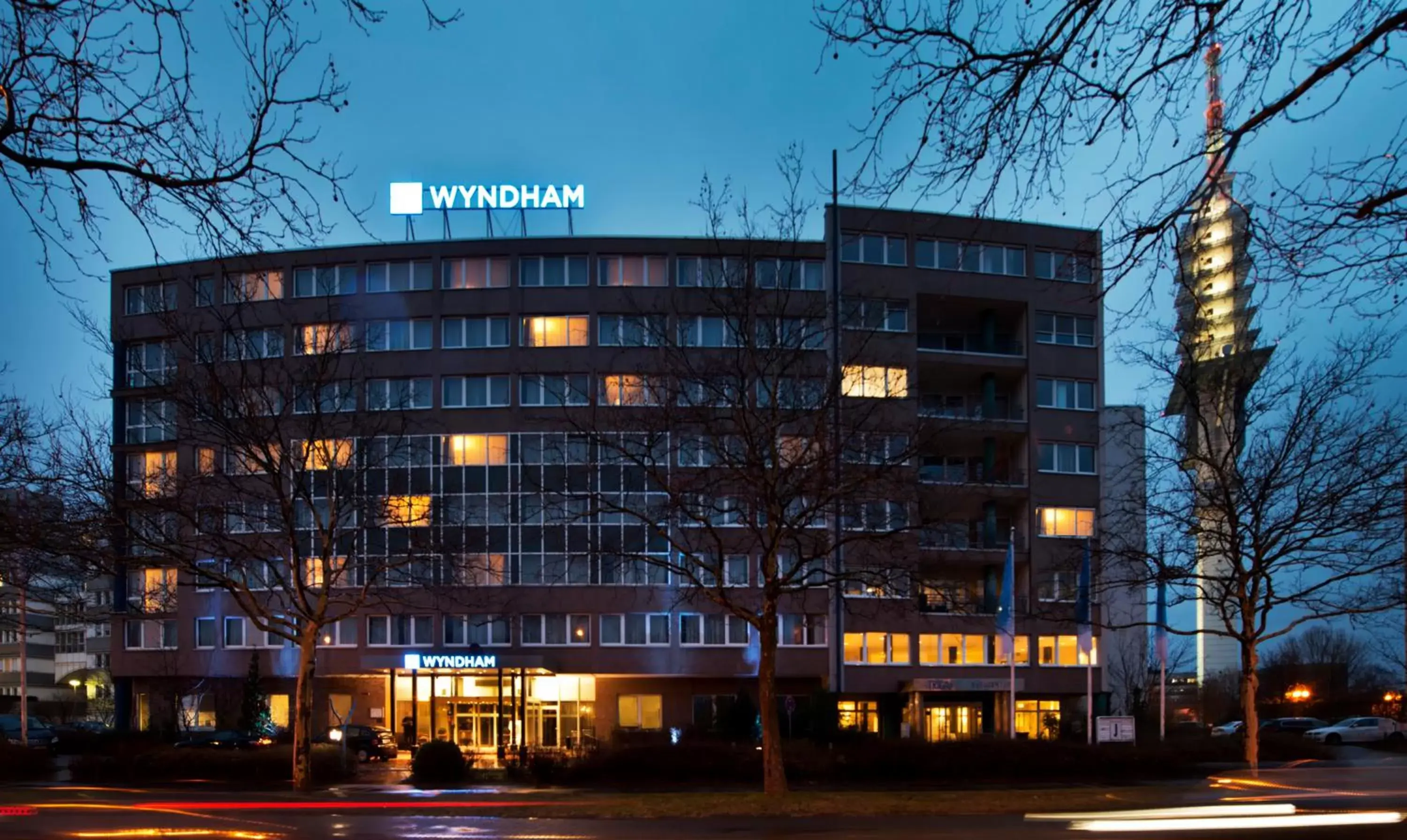 Facade/entrance, Property Building in Wyndham Hannover Atrium