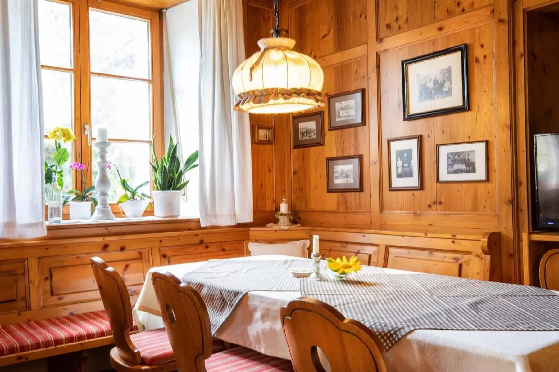 Dining area, Restaurant/Places to Eat in Landgasthof Sonne