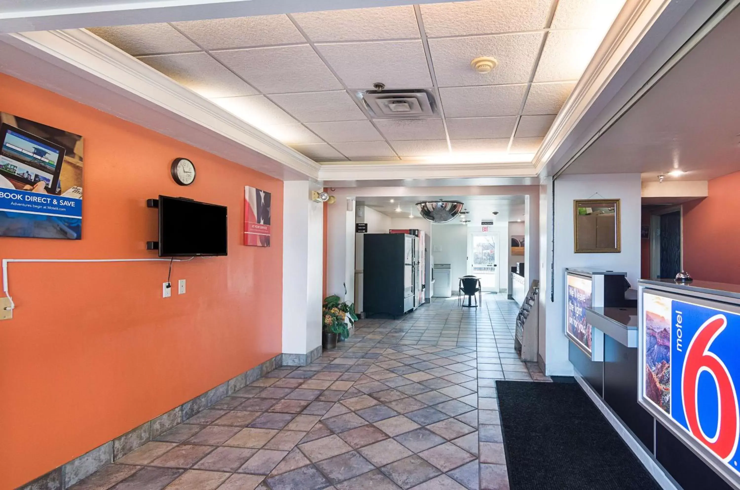 Lobby or reception in Motel 6-Terrell, TX Lobby or reception in Motel 6-Terrell, TX