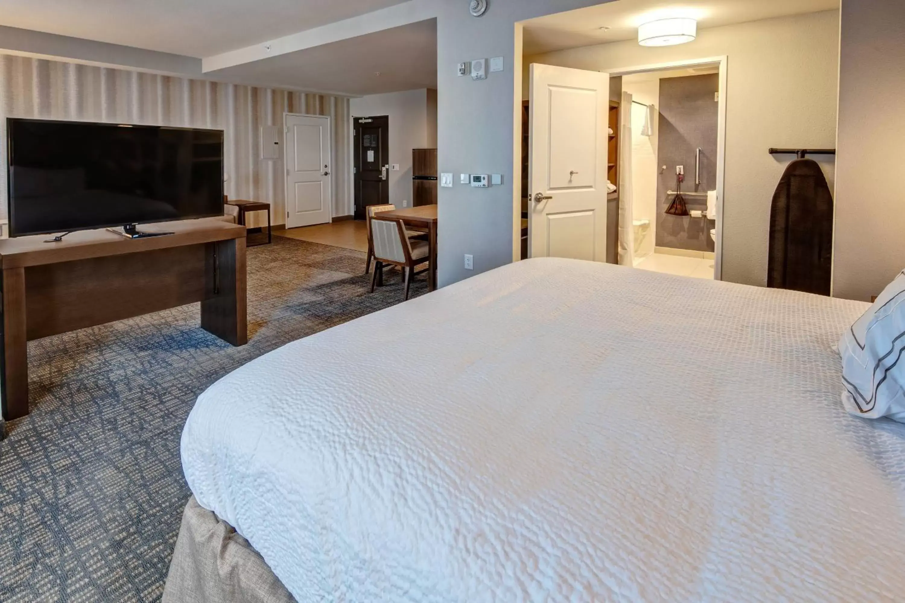 Photo of the whole room, Bed in Residence Inn by Marriott Nashville Green Hills