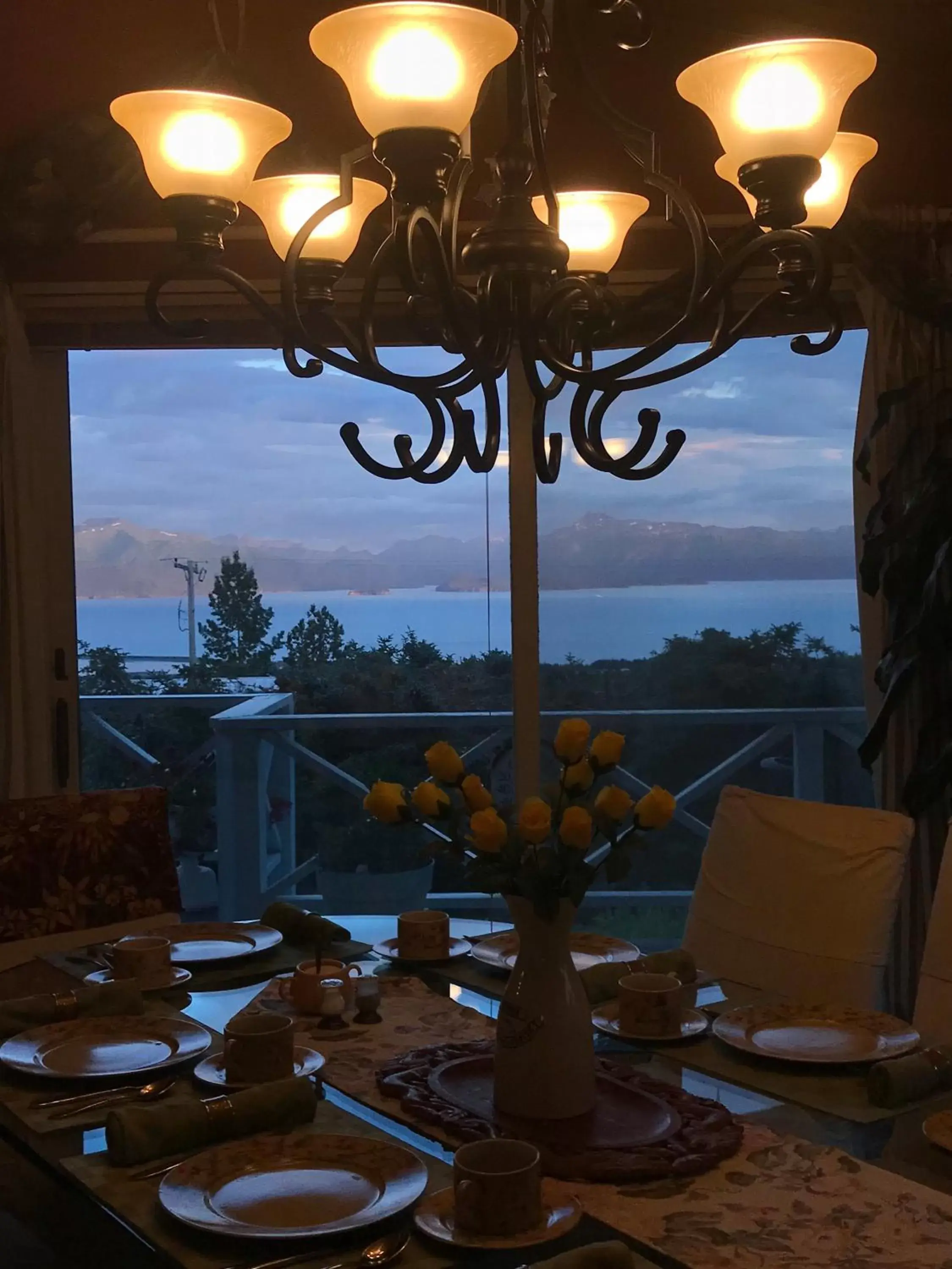 Dining area in Halcyon Heights B&B/Inn