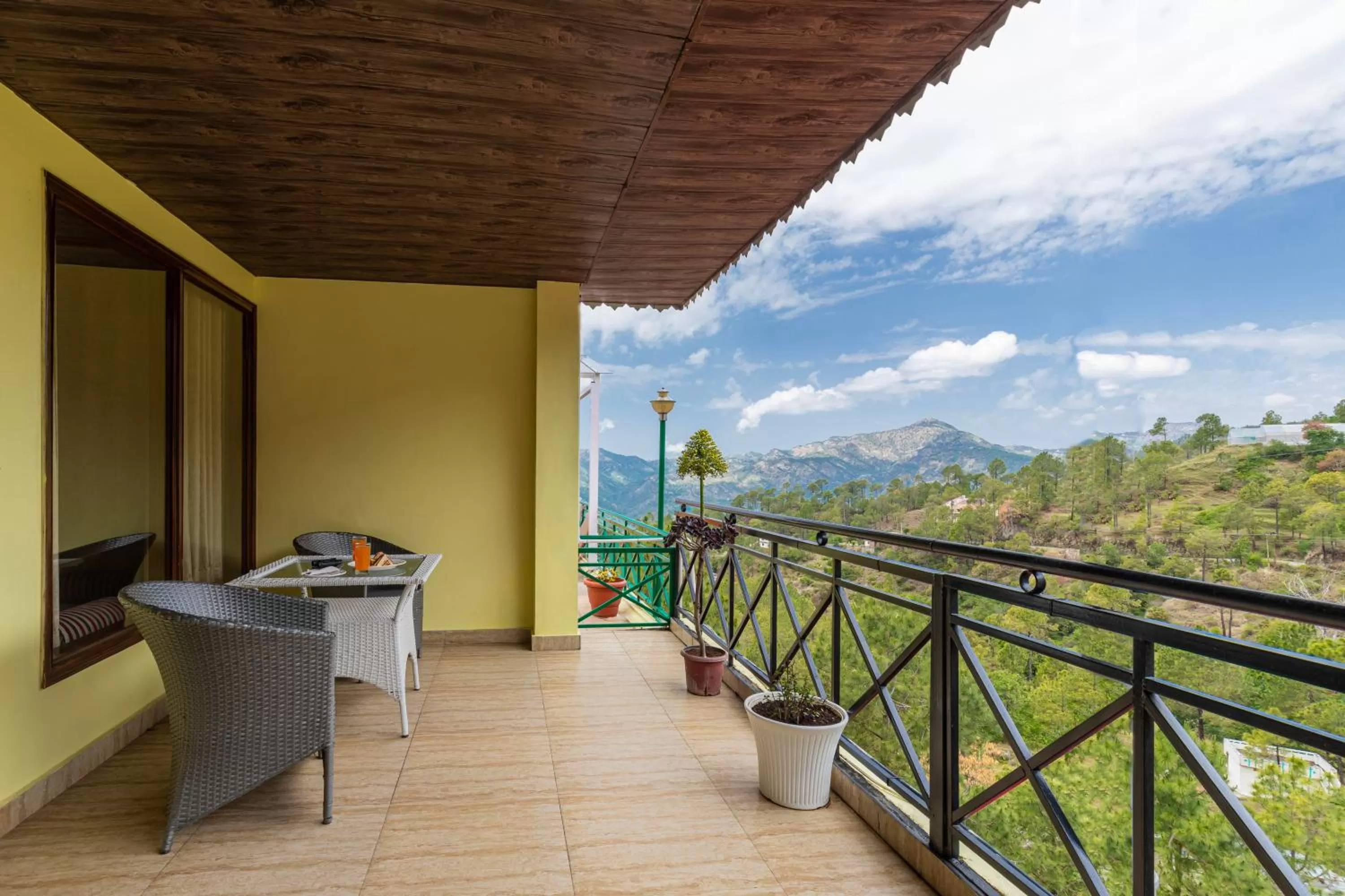 View (from property/room), Balcony/Terrace in Country Inn Maple Resort Chail