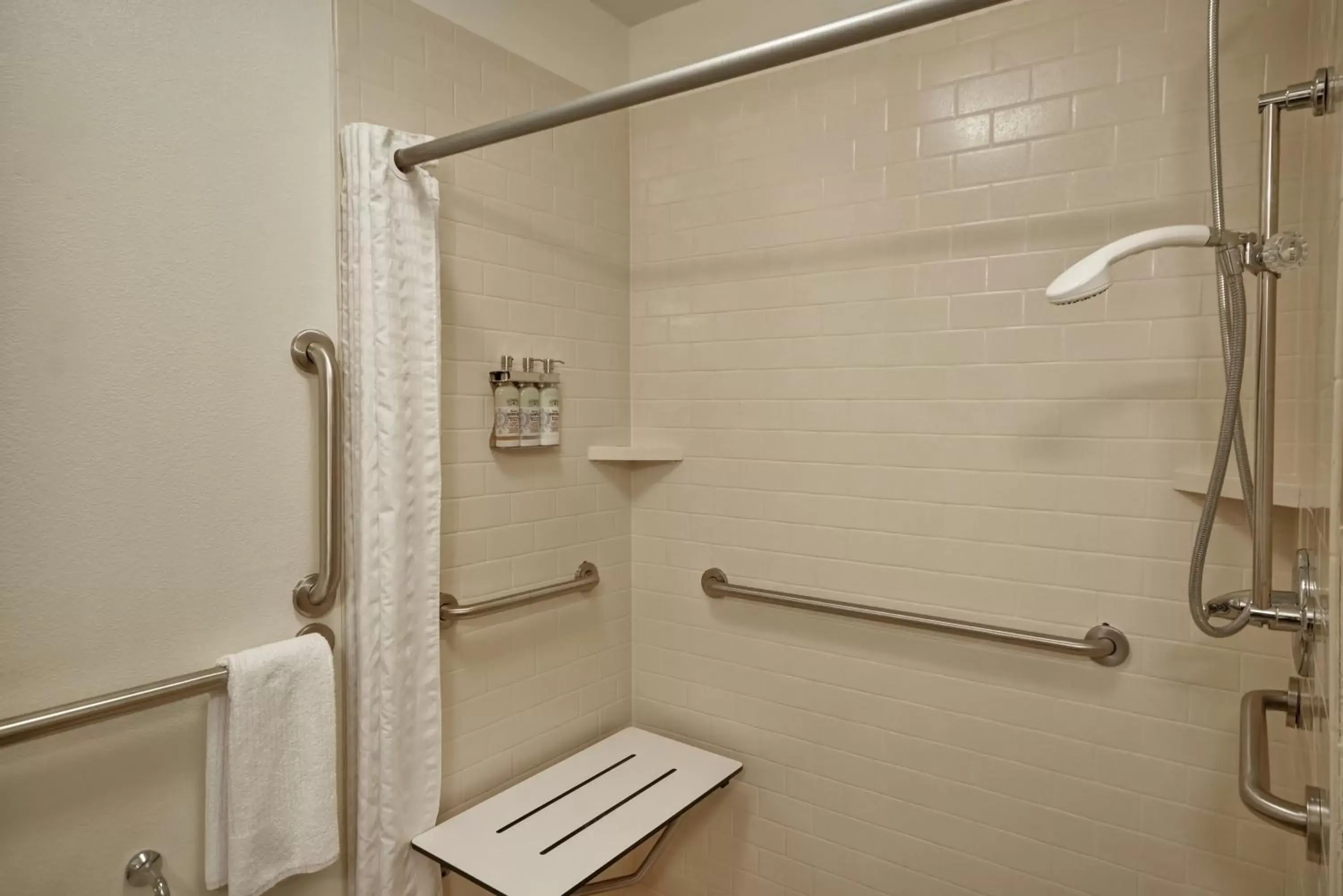 Bathroom in Candlewood Suites Smyrna - Nashville , an IHG Hotel