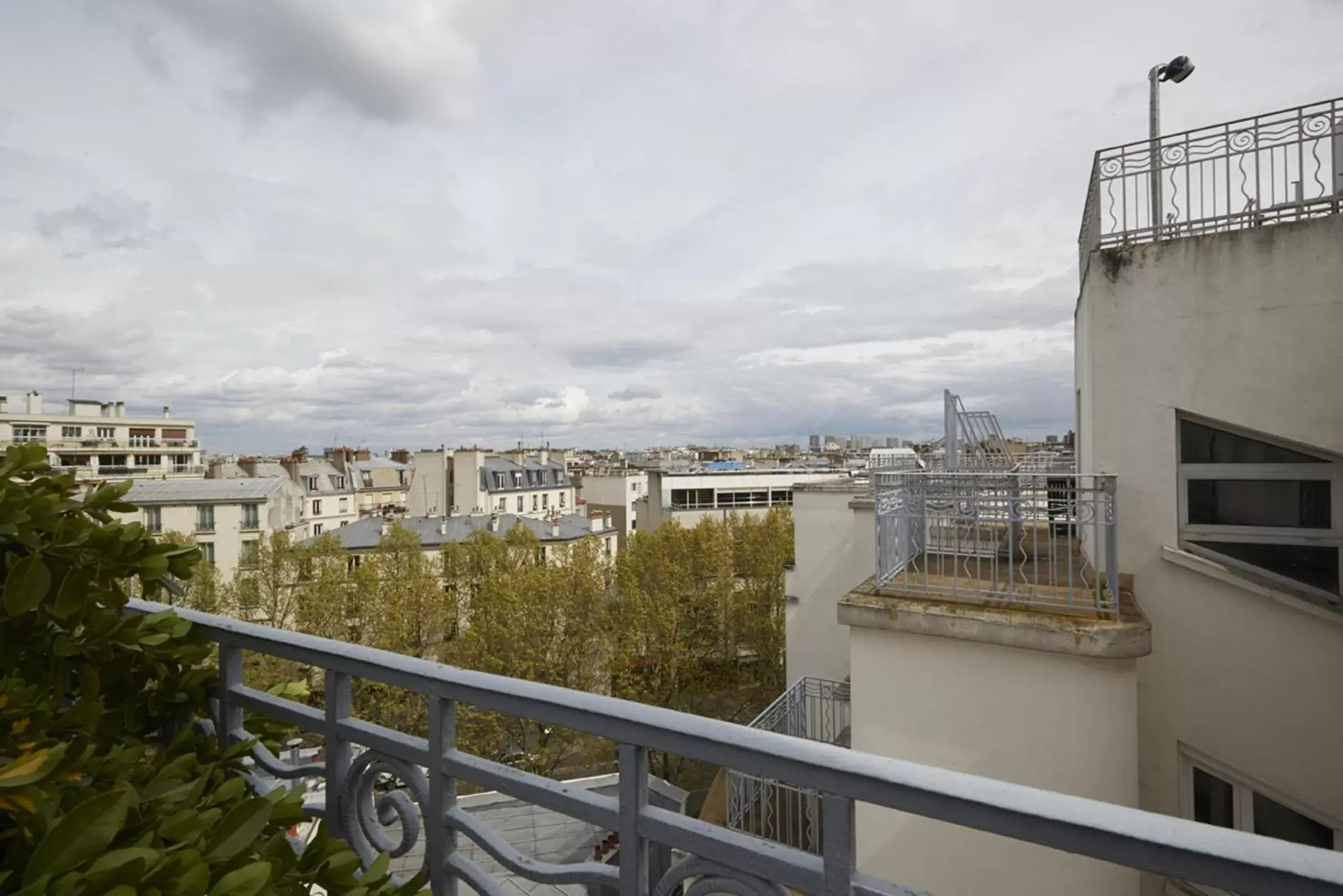 City view in Campanile Paris 14 - Maine Montparnasse