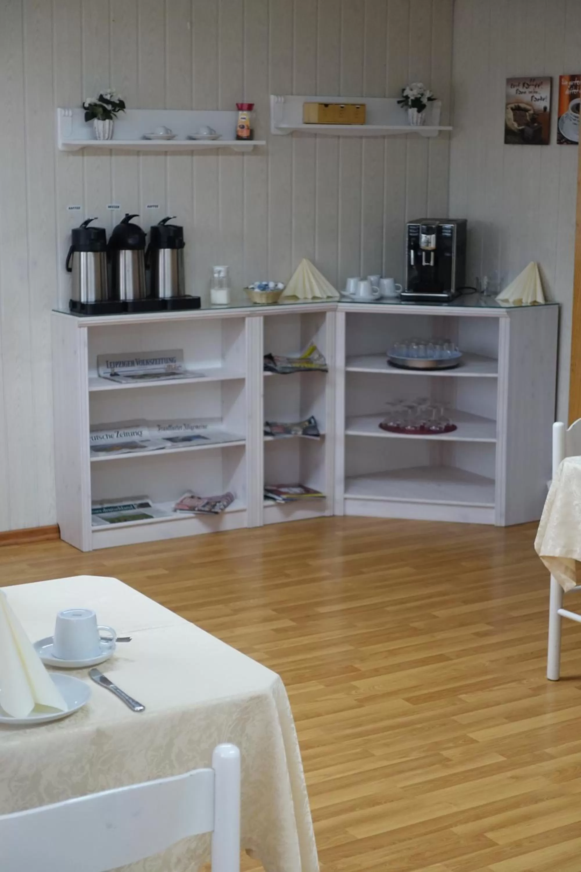 Drinks in Stern Hotel